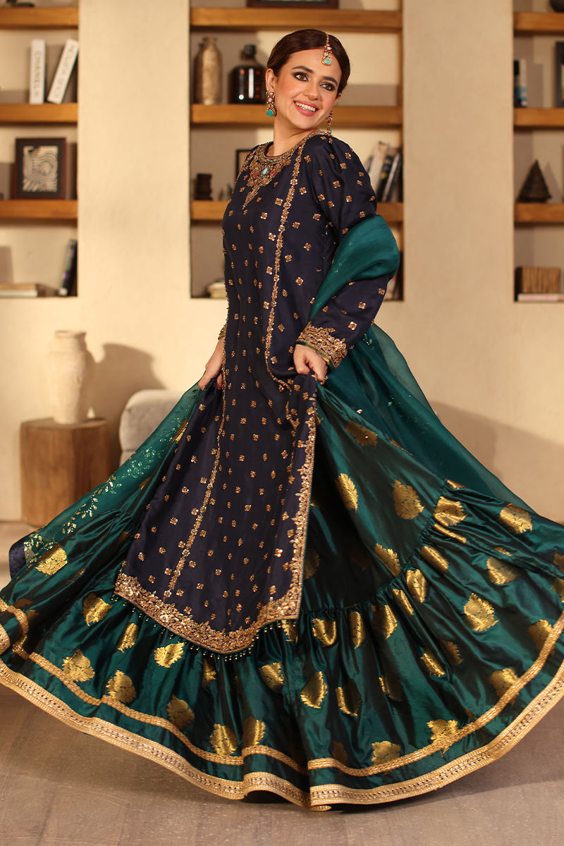 Pakistani Navy Blue Gold Embroidered Raw Silk Lehenga (3-Piece) - Image 3