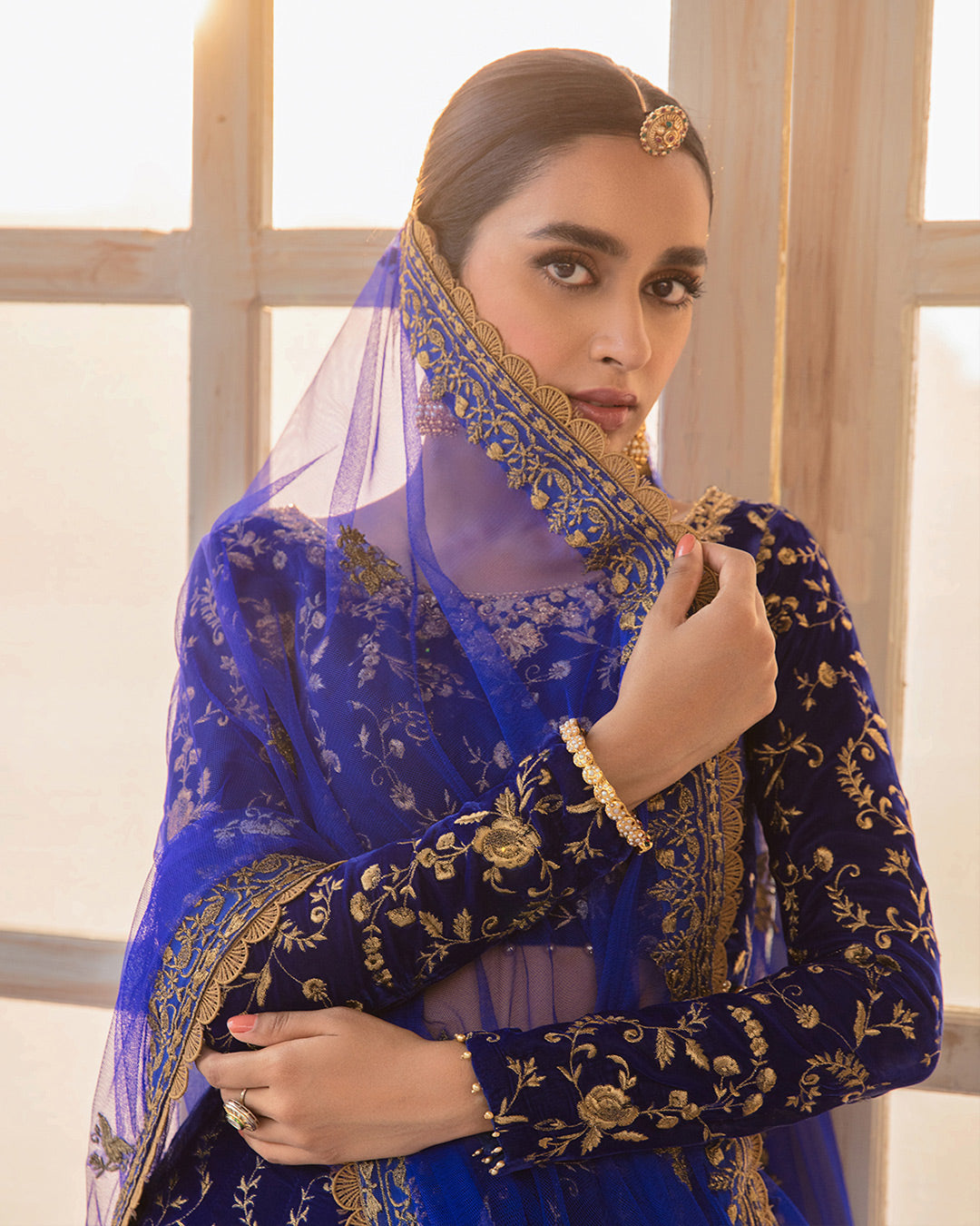 Navy Blue Embroidered Velvet Lehenga Choli (3-Piece) - Image 5