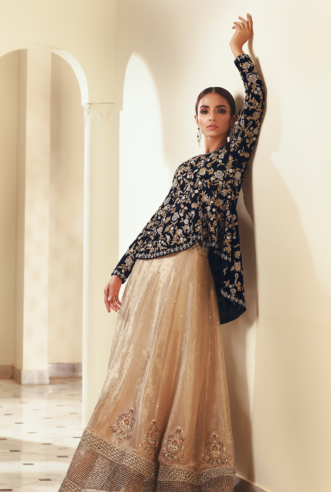 Pakistani Navy Tilla & Dubka Velvet Peplum Lehenga (2-Piece) - Image 2