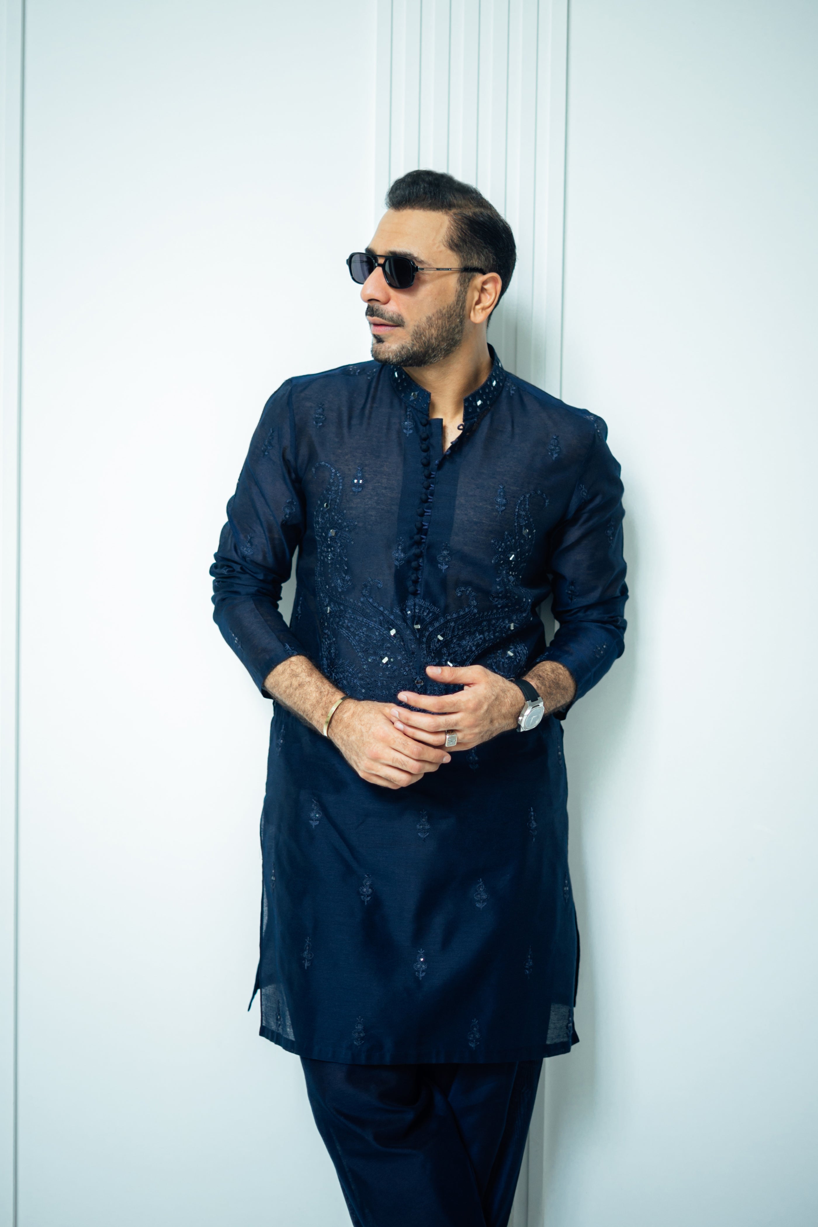 Navy Blue Mirror Embroidered Kurta Shalwar (2-Piece) - Image 3