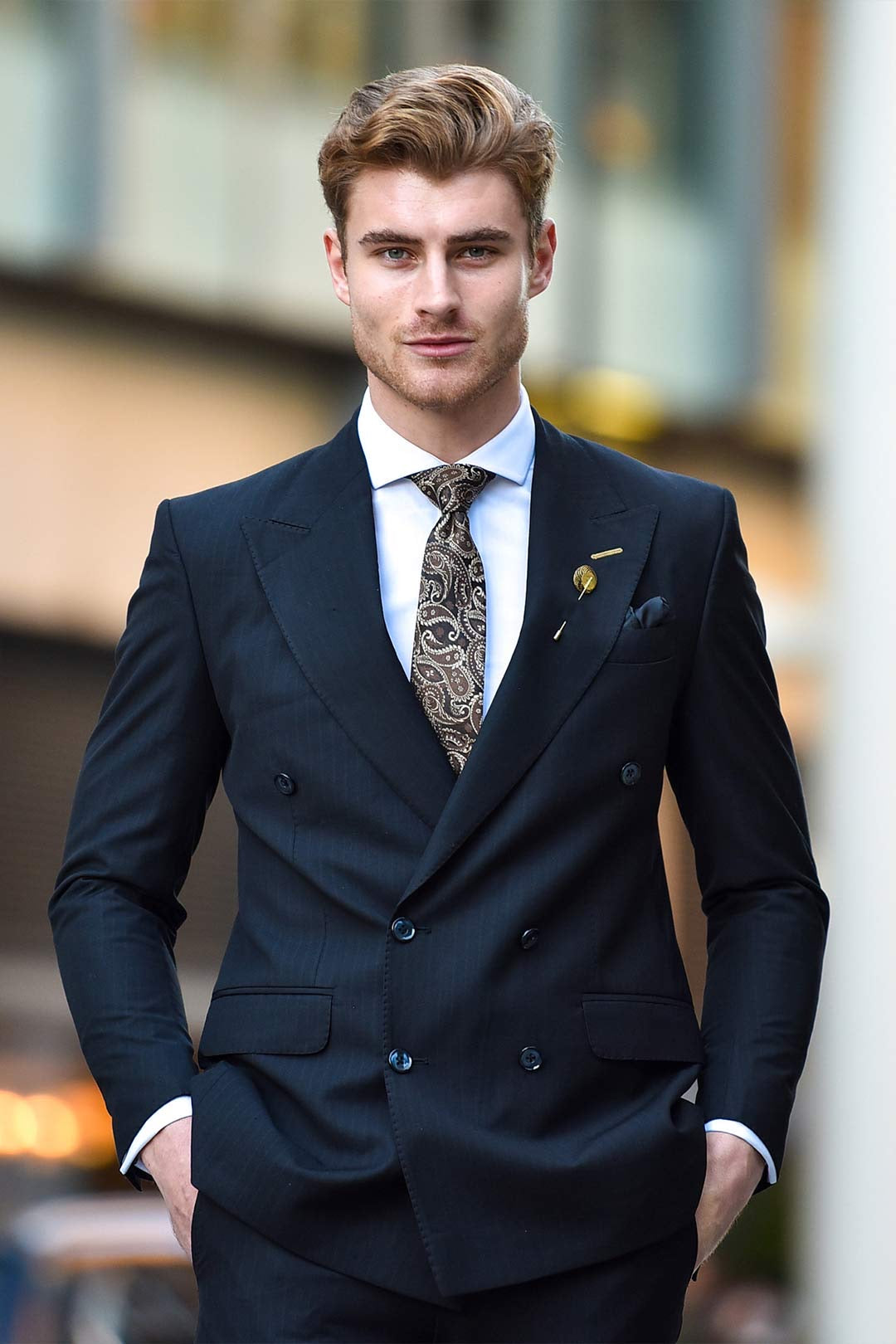 Navy Blue Italian Fabric Slim-Fit Double-Breasted Suit (2-Piece) - Image 2