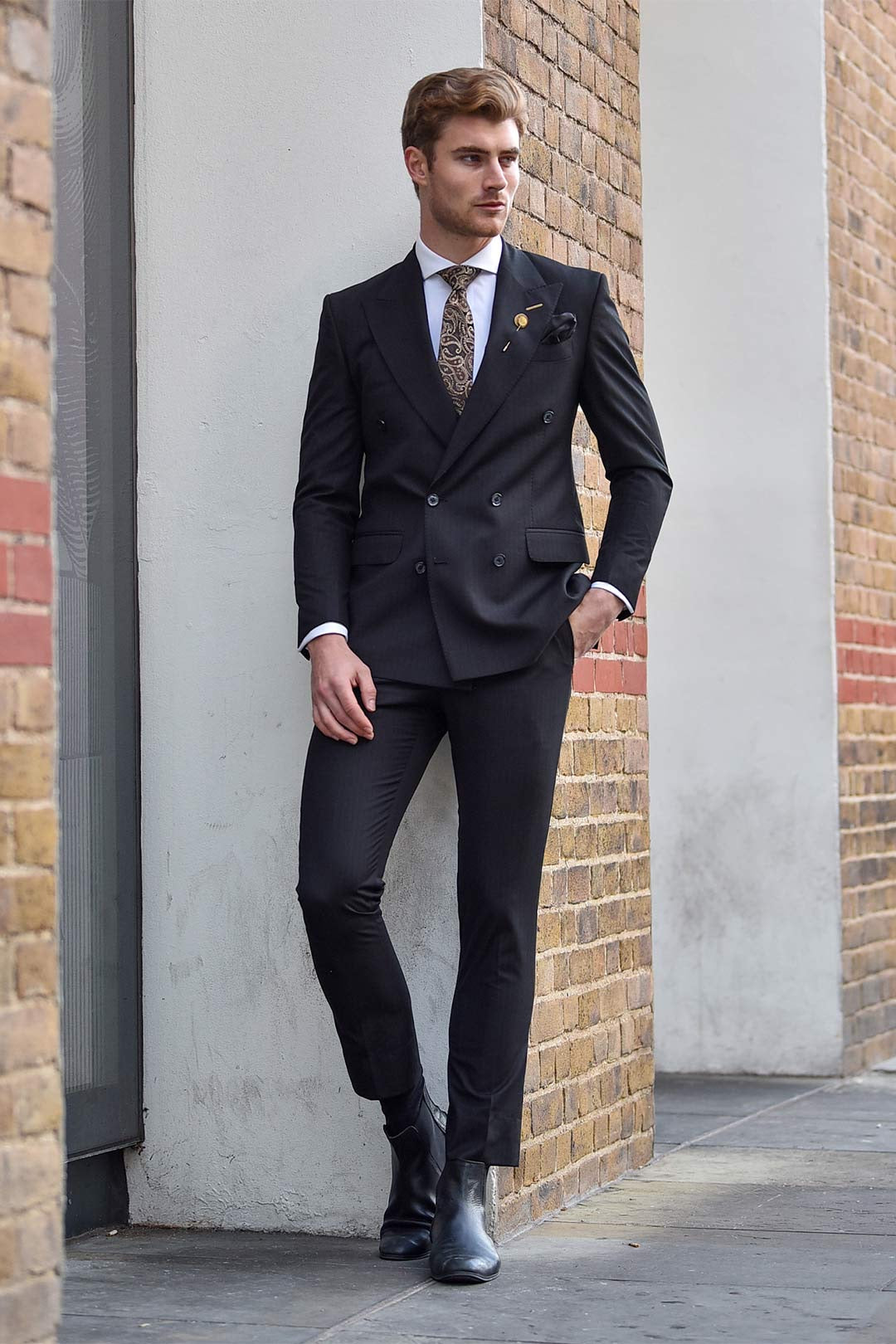 Navy Blue Italian Fabric Slim-Fit Double-Breasted Suit (2-Piece) - Image 4