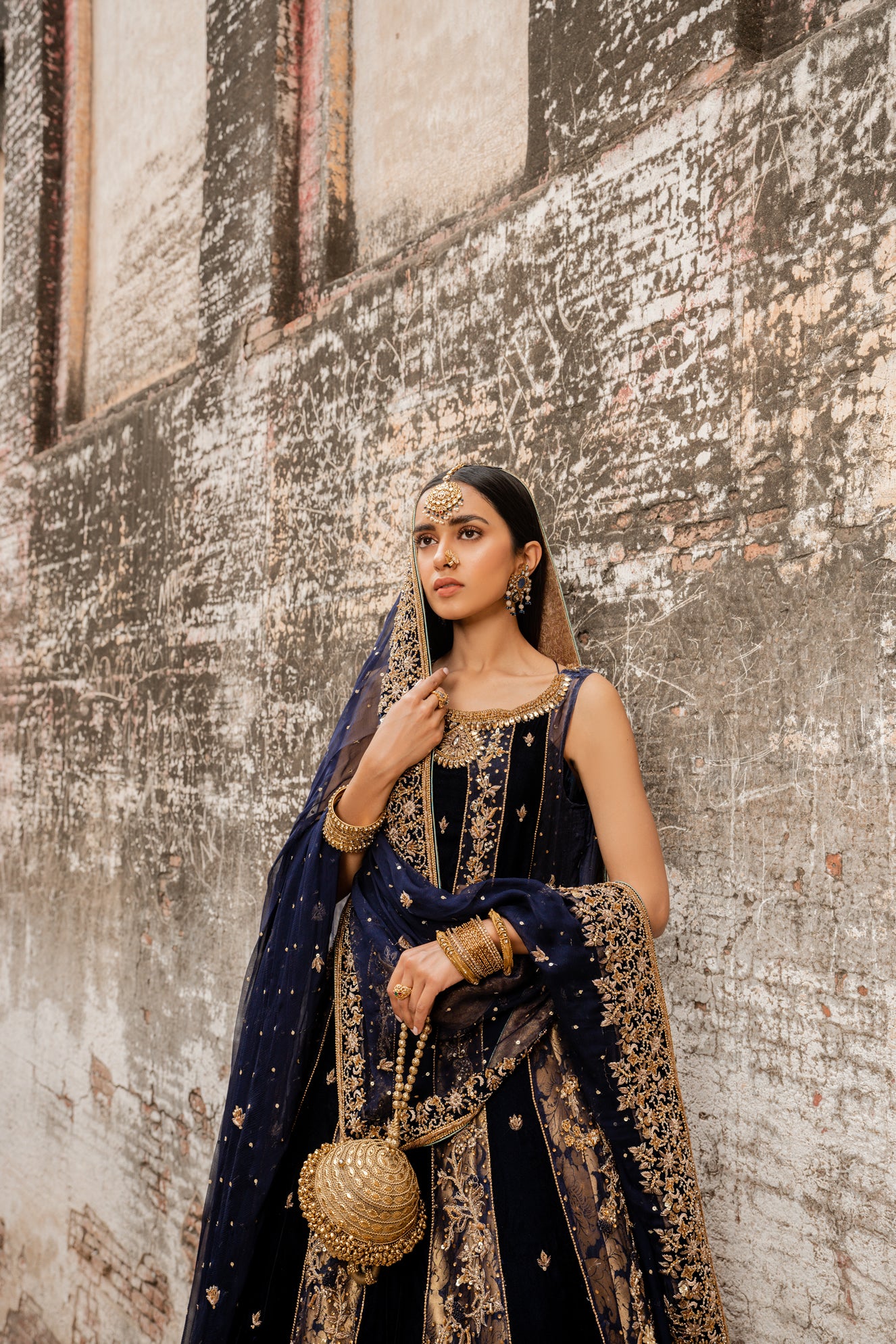 Pakistani Navy Embroidered Velvet & Organza Pishwas (3-Piece) - Image 7