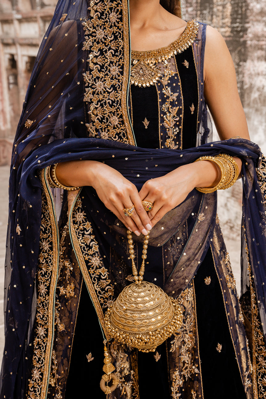 Pakistani Navy Embellished Velvet & Organza Pishwas (3-Piece) - Image 4