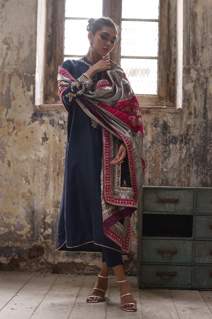 Pakistani Grey Metallic Tissue Chaddar & Navy Zardozi Salwar Kameez (3-Piece) - Image 6