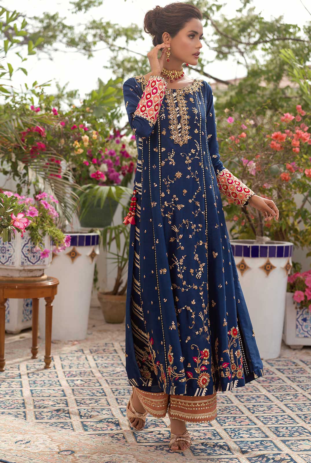 Navy Zardozi Resham Raw Silk Salwar Kameez (3-Piece) - Image 2