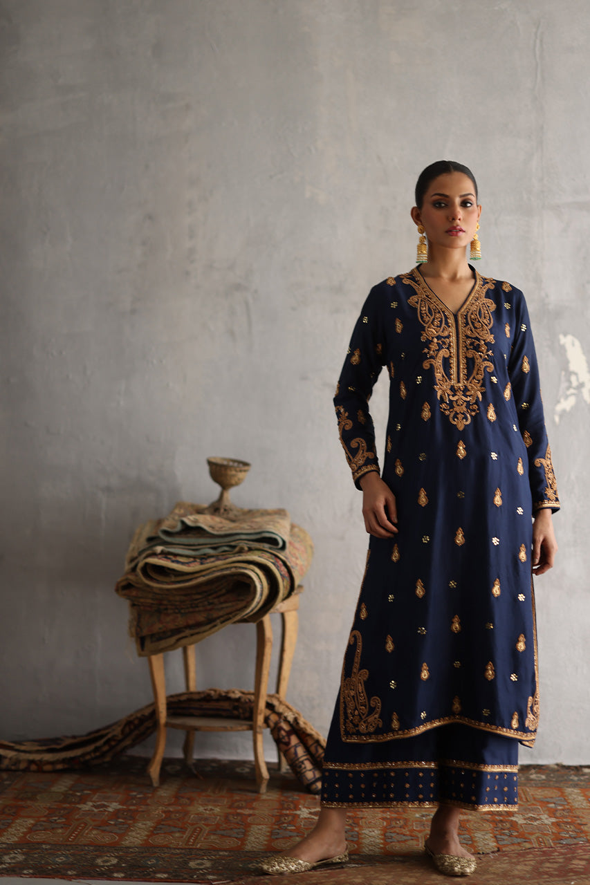 Navy Blue Marori Zardozi Raw Silk Kurta Set (3-Piece) - Image 4