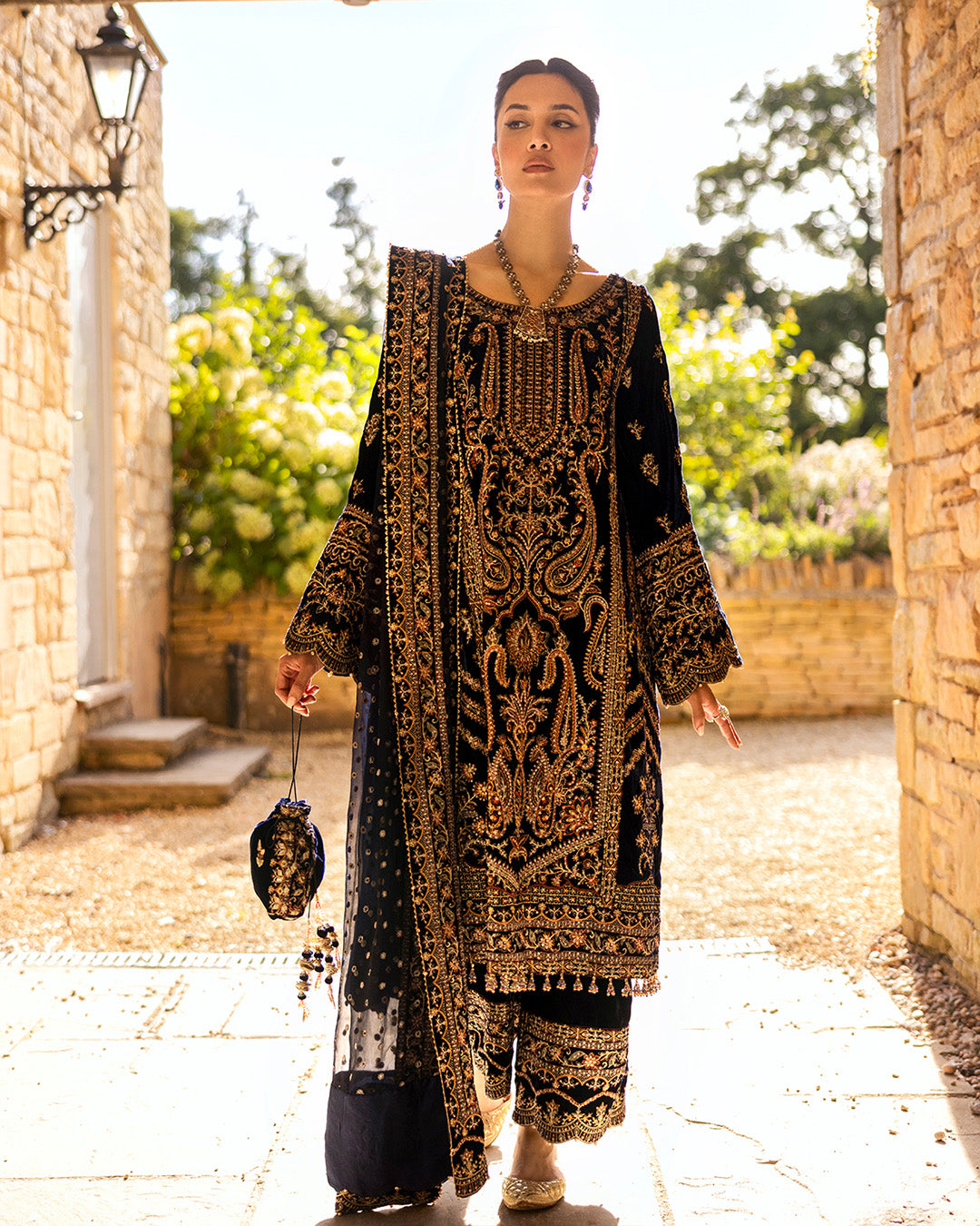 Navy Blue Embroidered Velvet Salwar Kameez (3-Piece) - Image 5