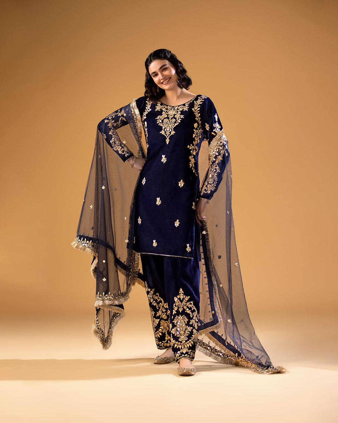 Pakistani Navy Blue Embroidered Velvet Salwar Kameez (3-Piece) - Image 2