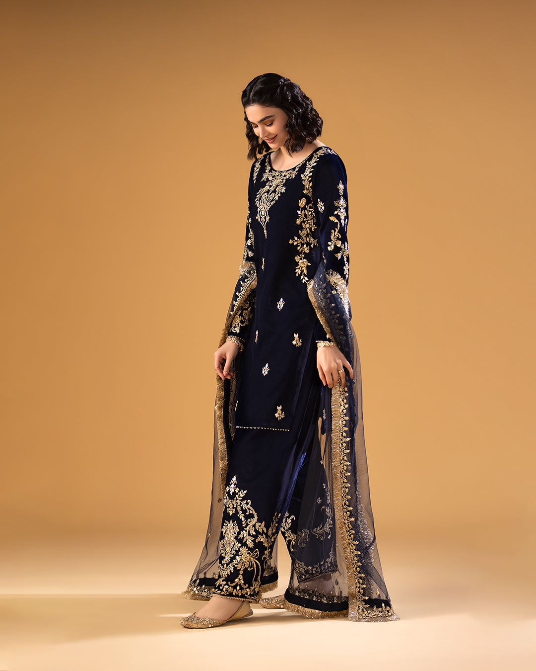 Pakistani Navy Blue Embroidered Velvet Salwar Kameez (3-Piece) - Image 6