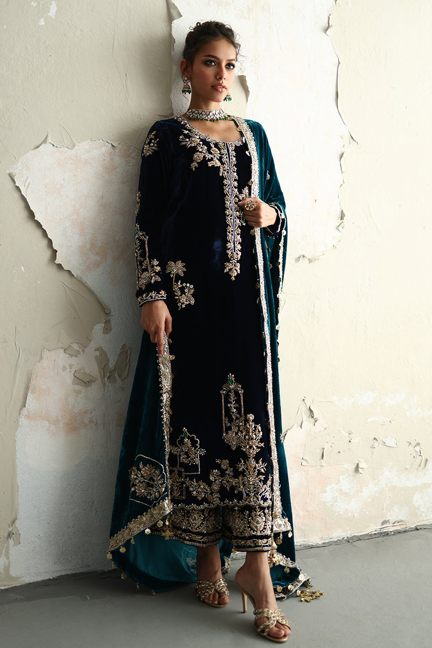 Navy Blue Zardozi Velvet Kurta Set (3-Piece) - Image 12