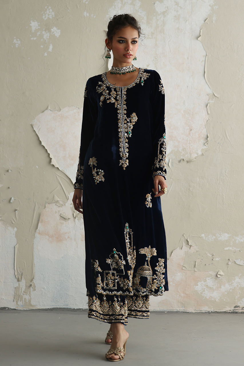 Navy Blue Zardozi Velvet Kurta Set (3-Piece) - Image 4
