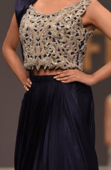 Pakistani Silver Embellished Silk Blouse with Navy Pleated Sari (2-Piece) - Image 3