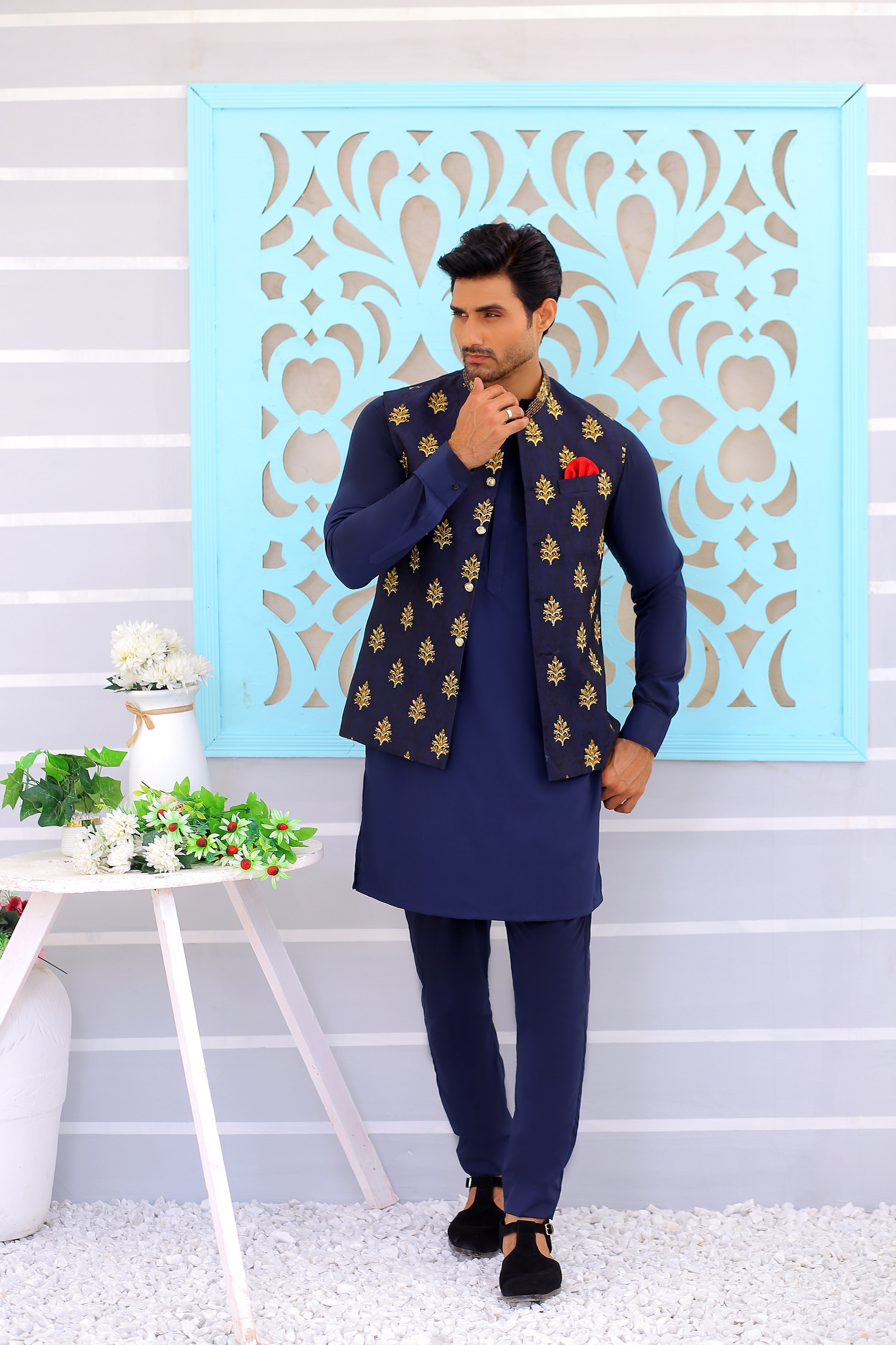 Navy Blue Embroidered Silk-Blend Waistcoat Kurta (3-Piece) - Image 4