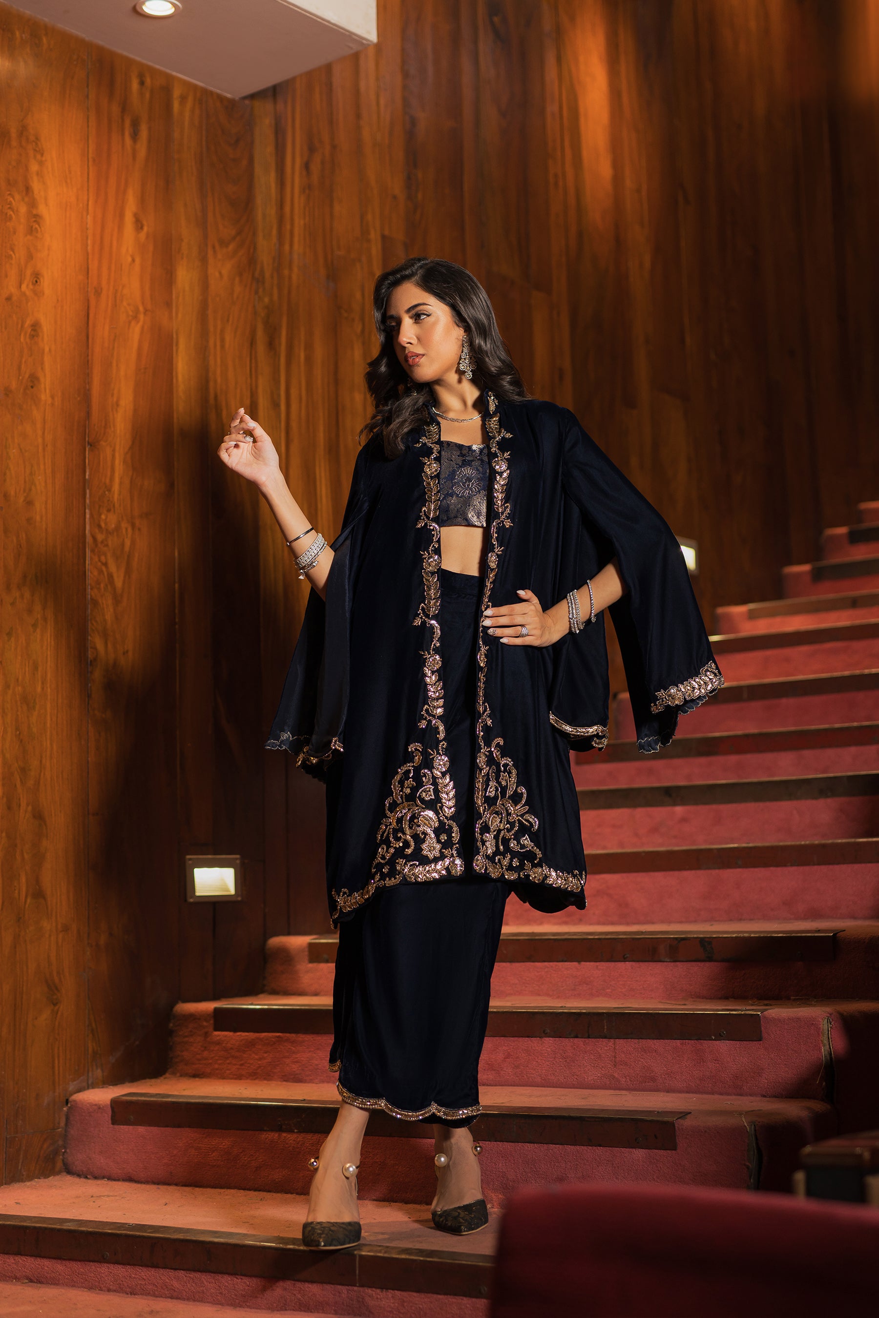 Pakistani Navy Blue Mukesh Zardozi Velvet Cape Jacket (3-Piece) - Image 3