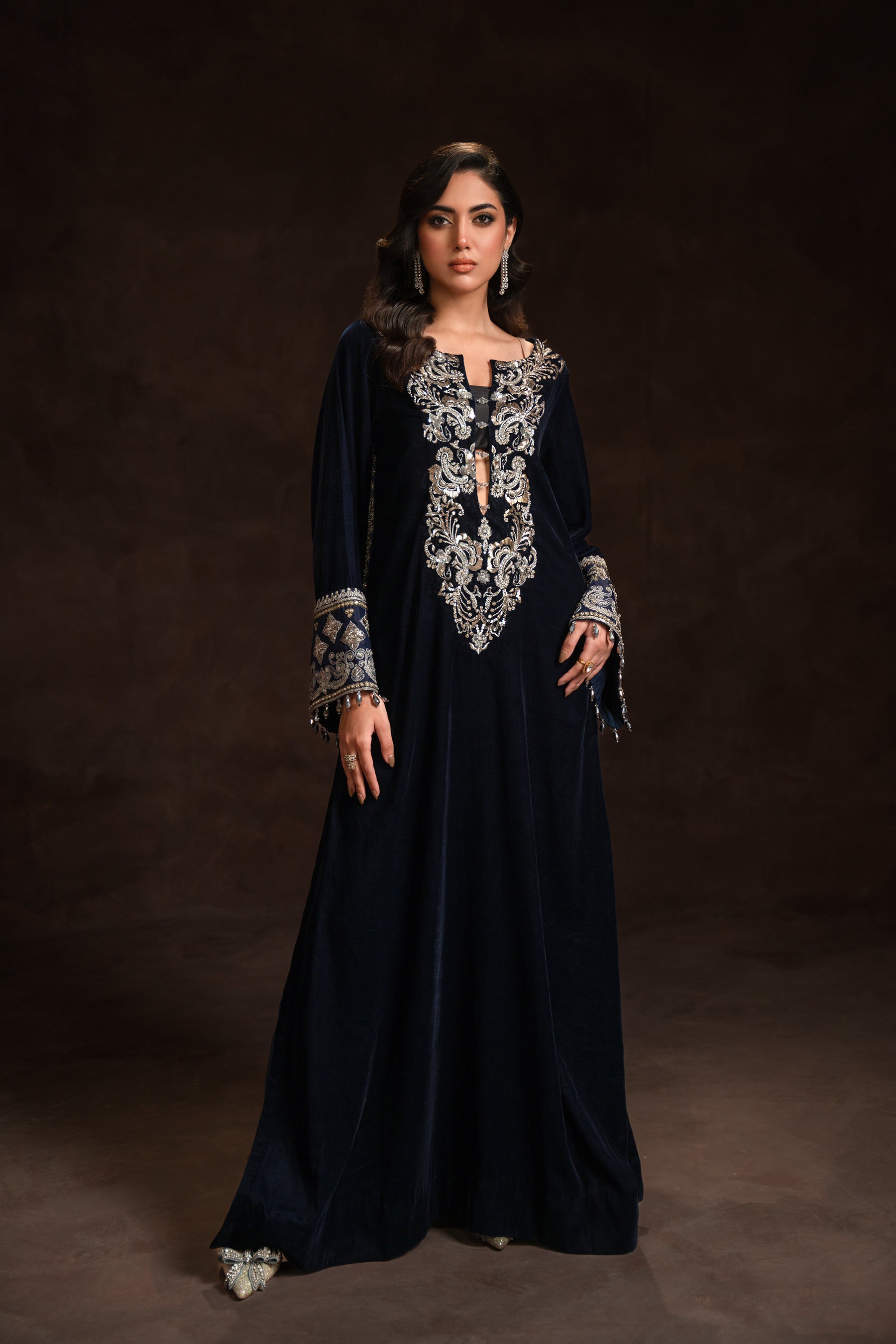 Pakistani Navy Blue Mukesh Badla Velvet Kaftan (3-Piece) - Image 1