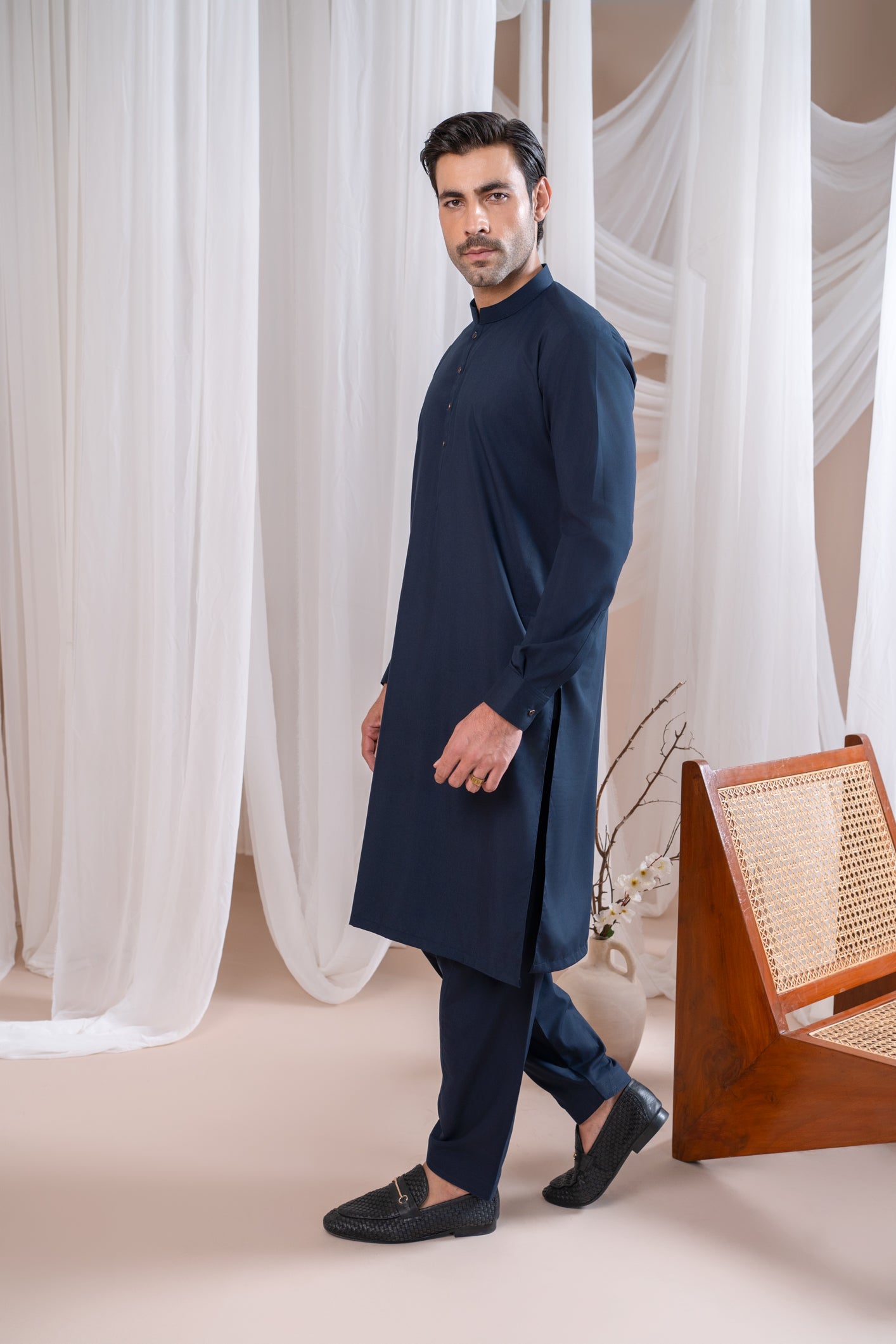 Navy Blue Blended Fabric Kurta Pajama (2-Piece) - Image 6