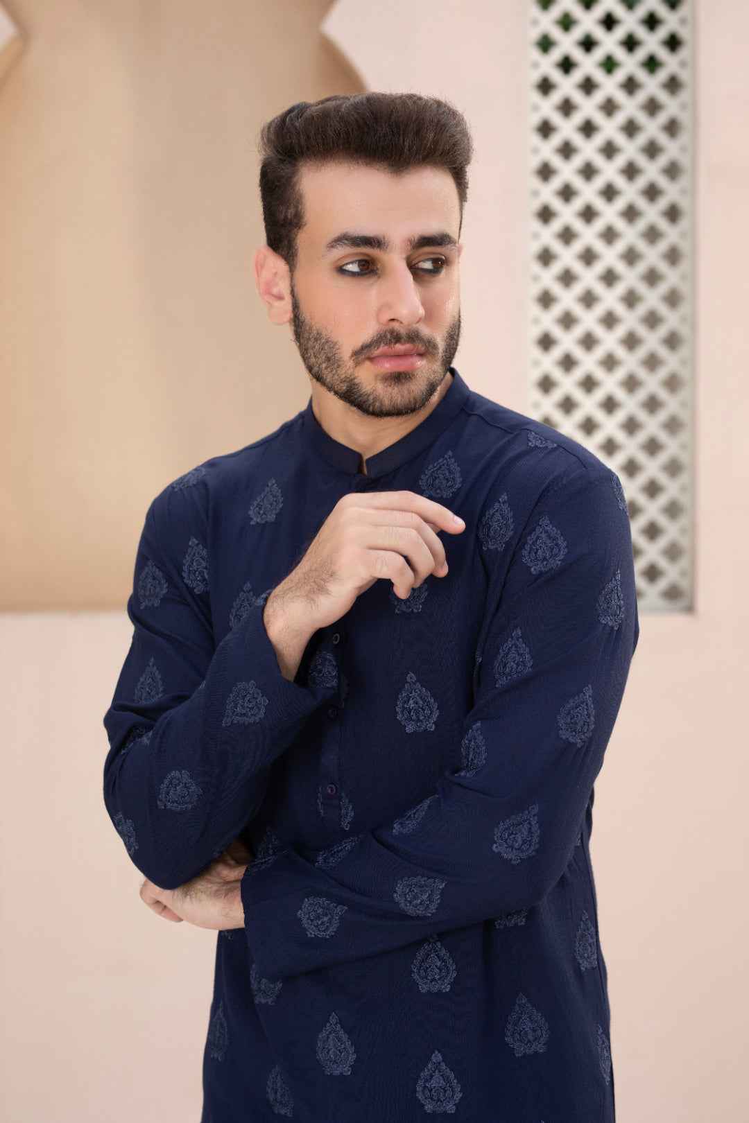 Navy Blue Woven Cotton Row Silk Kurta Pajama (2-Piece) - Image 4