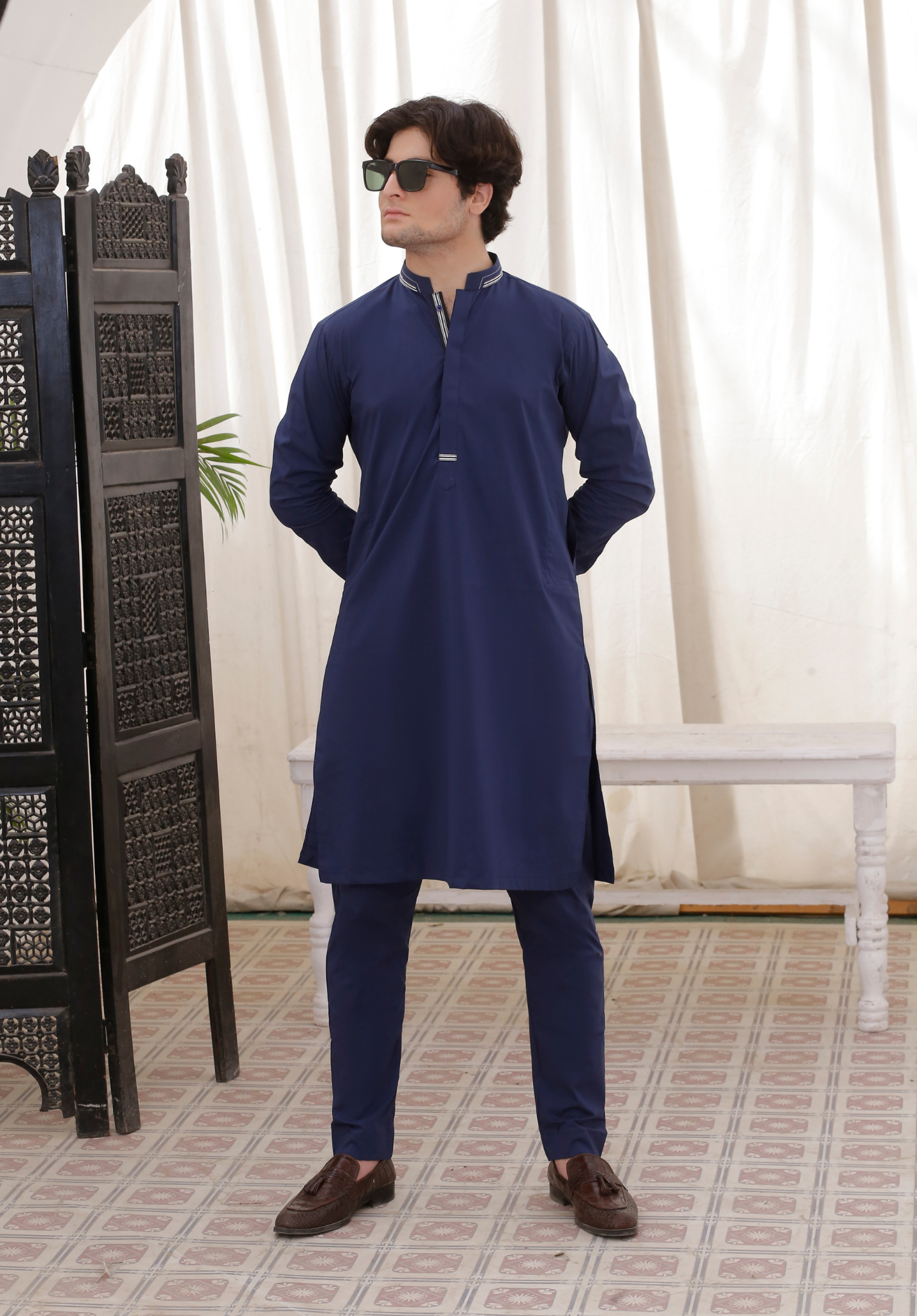 Navy Blue Contrast Trim Cotton Kurta Pajama (2-Piece) - Image 2