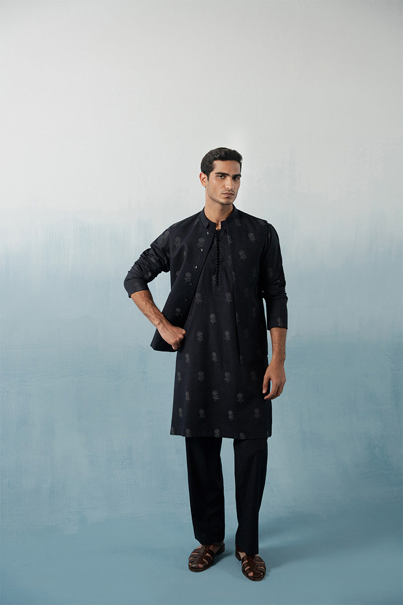 Navy Blue Floral Block Print Karandi Kurta Pajama (2-Piece) - Image 9
