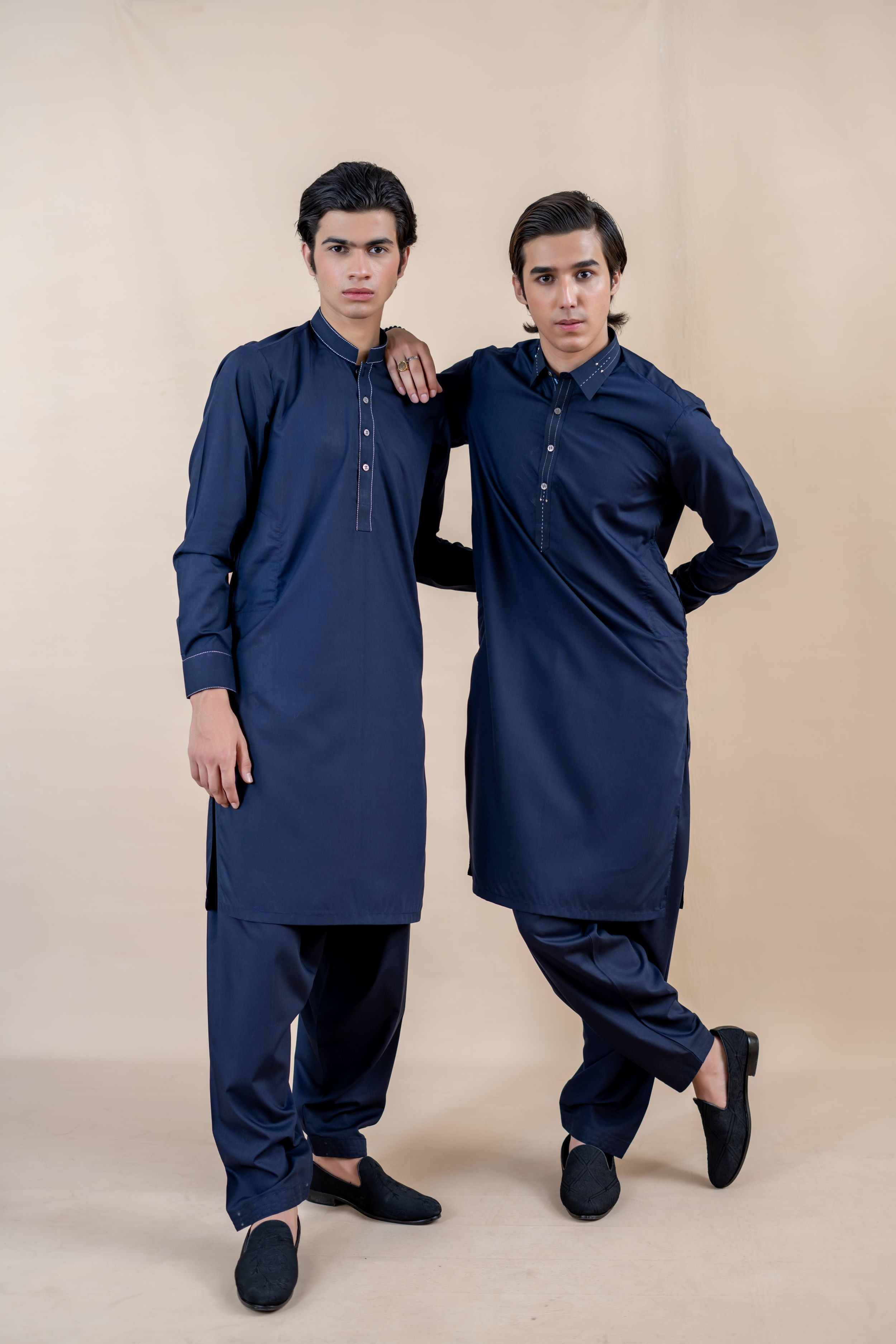 Navy Blue Contrast Stitch Wash & Wear Kurta Pajama (2-Piece) - Image 5