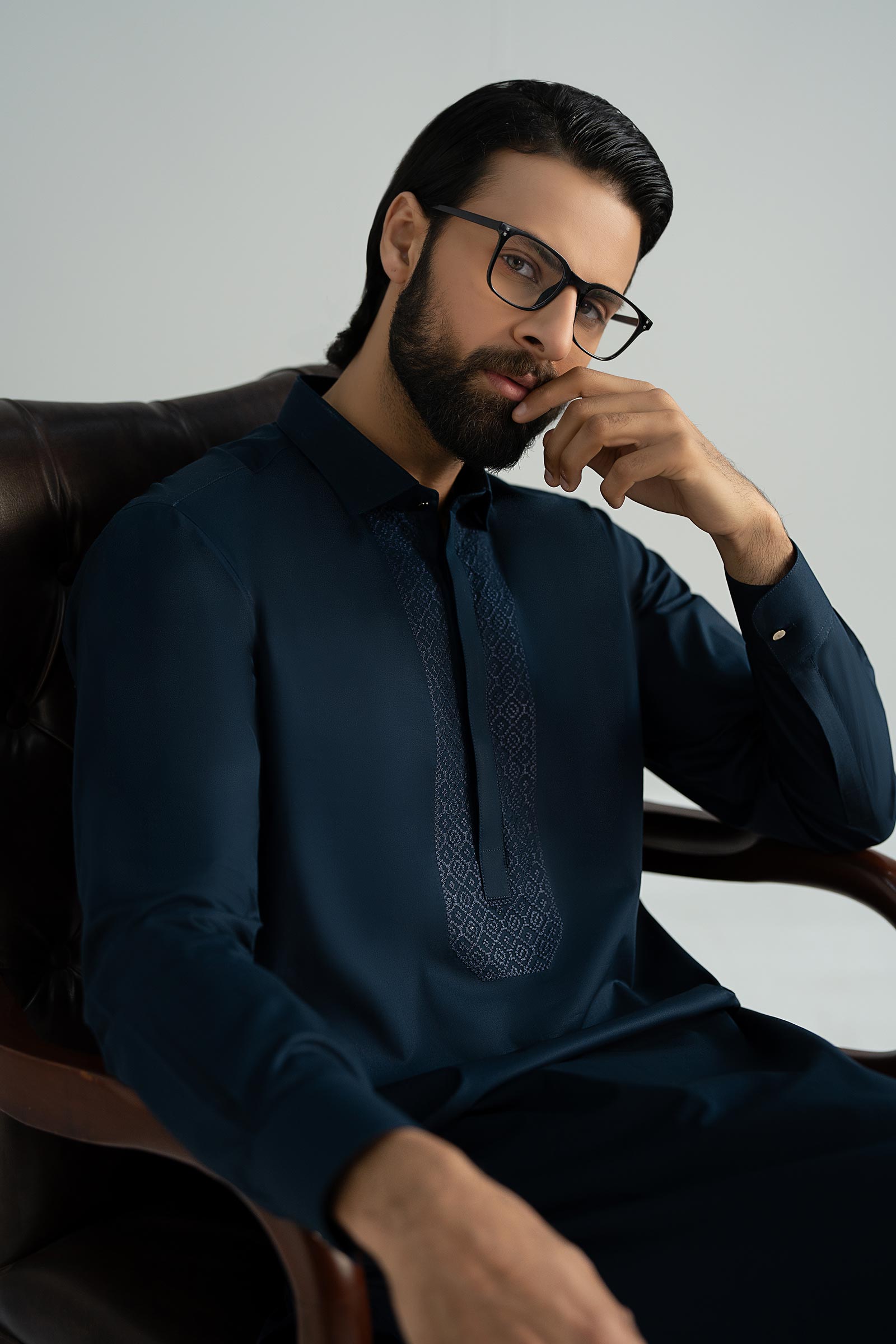 Navy Embroidered Cotton Kurta Shalwar (2-Piece) - Image 4