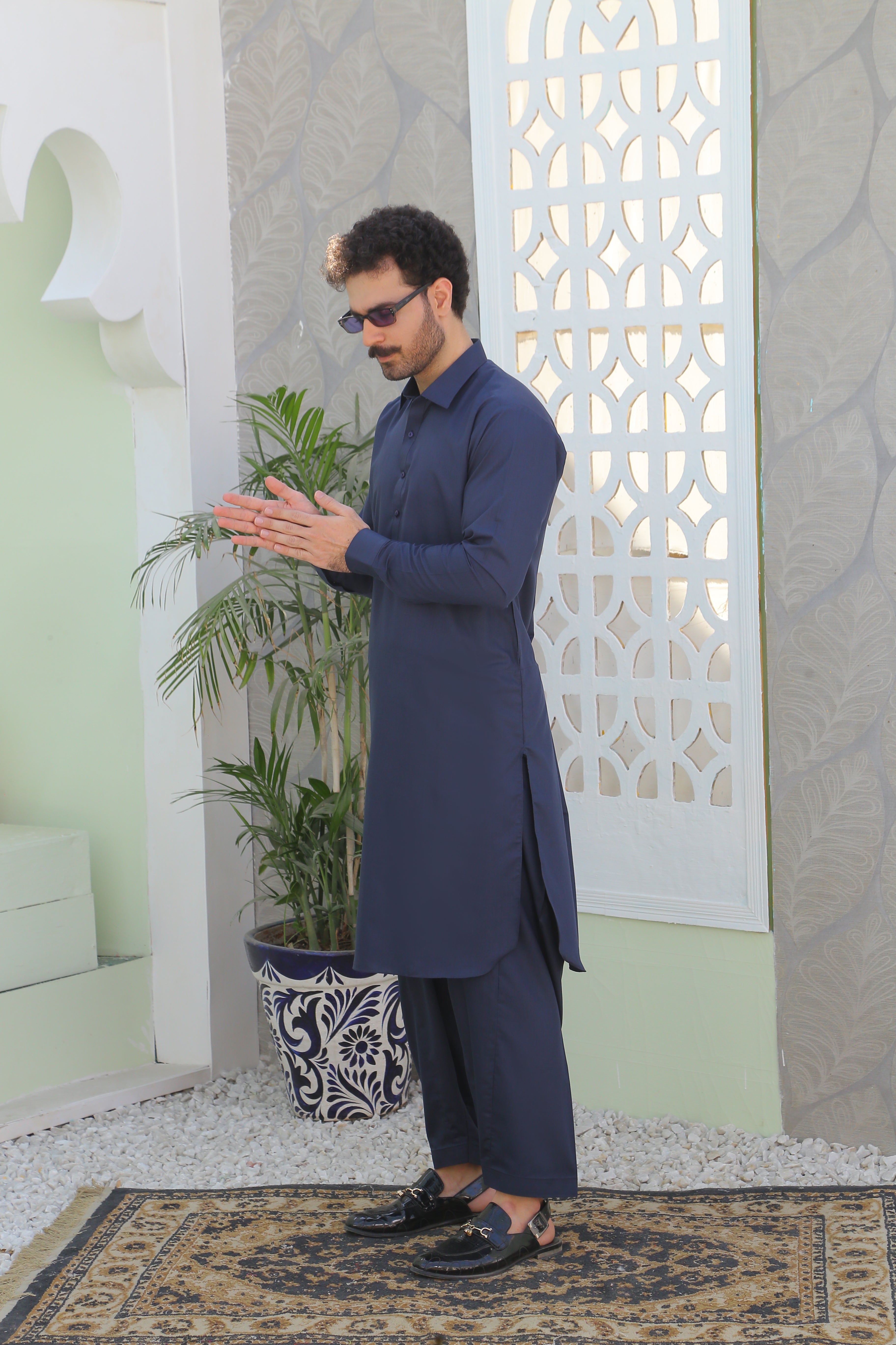 Navy Blue Plain Cotton-Polyester Kurta Shalwar (2-Piece) - Image 5
