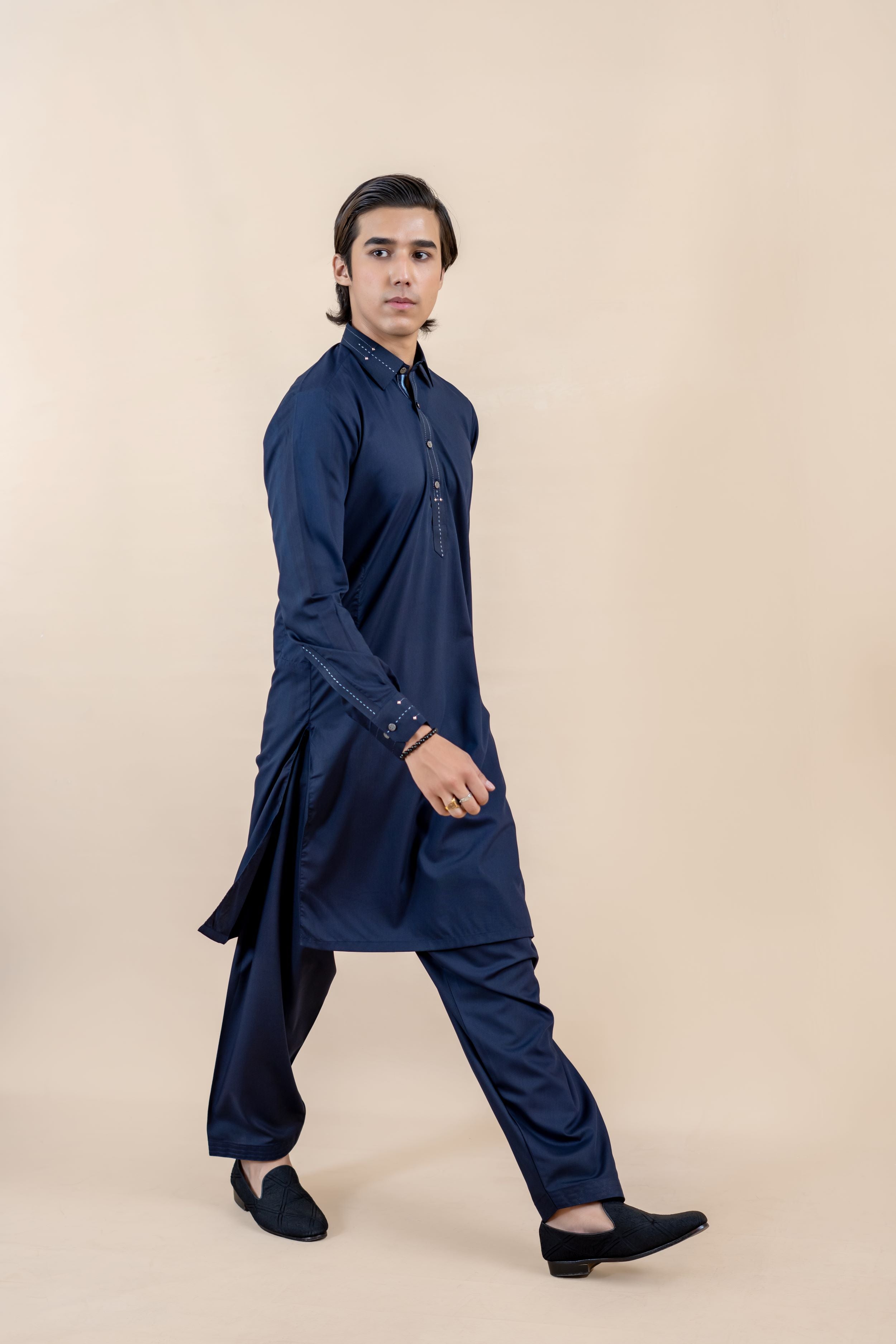 Navy Blue Wash & Wear Kurta Pajama (2-Piece) - Image 2