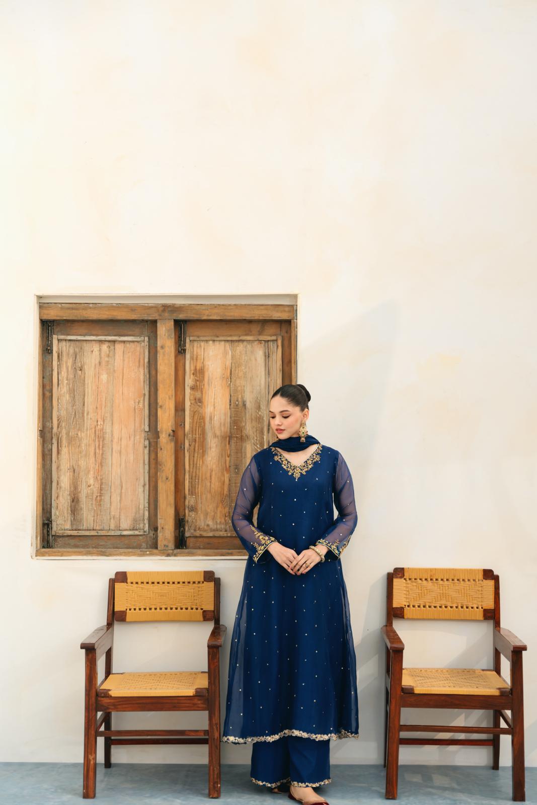 Navy Blue Embellished Pure Organza Pishwas (3-Piece) - Image 4