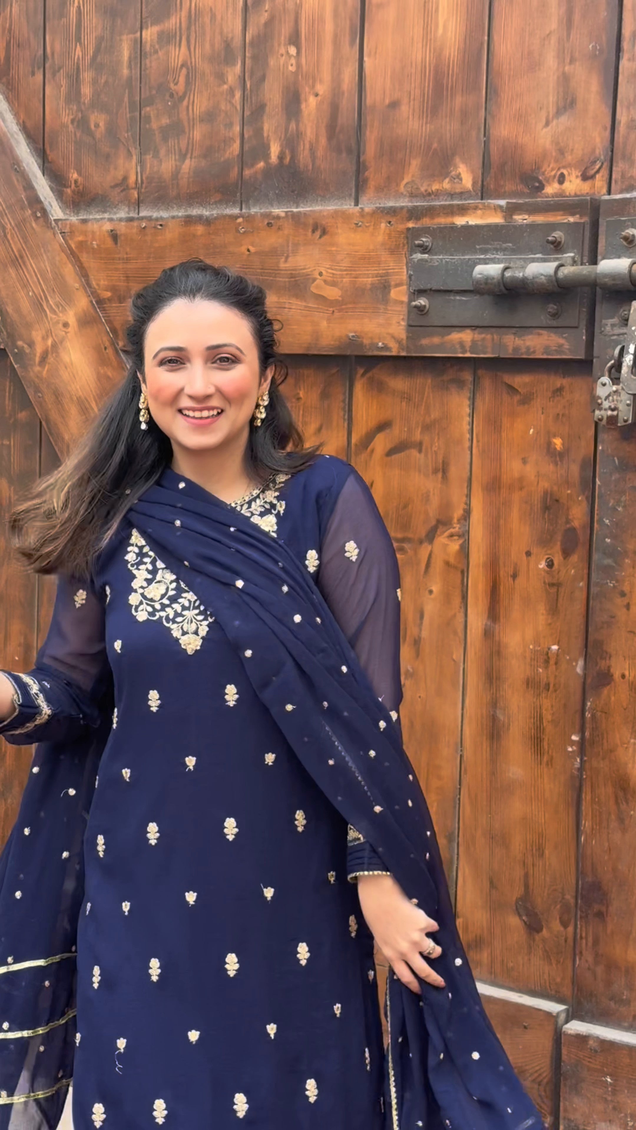 Navy Blue Embroidered Chiffon Kurta Set (3-Piece) - Image 9