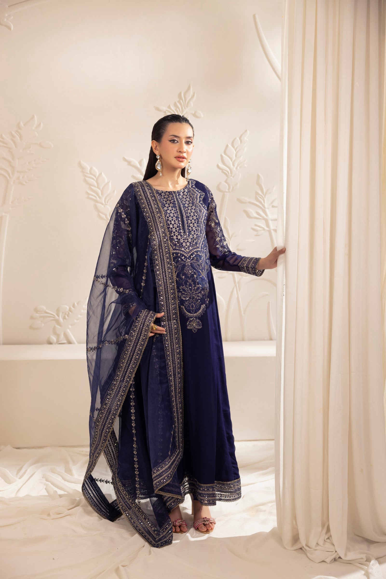 Pakistani Navy Blue Embroidered Chiffon & Organza Salwar Kameez (3-Piece) - Image 4