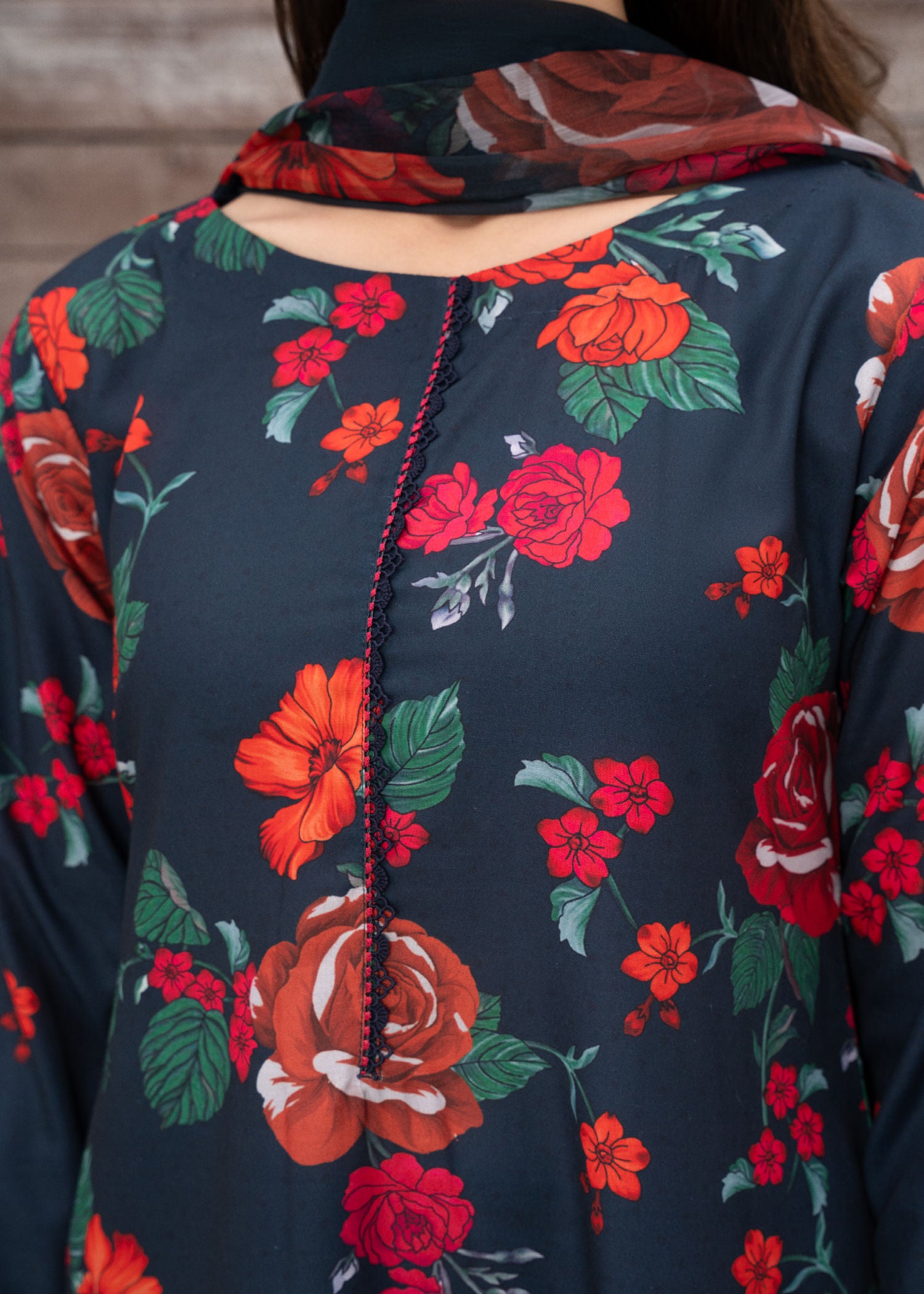 Pakistani Navy Blue Printed & Embroidered Cotton Kurta Set (3-Piece) - Image 4