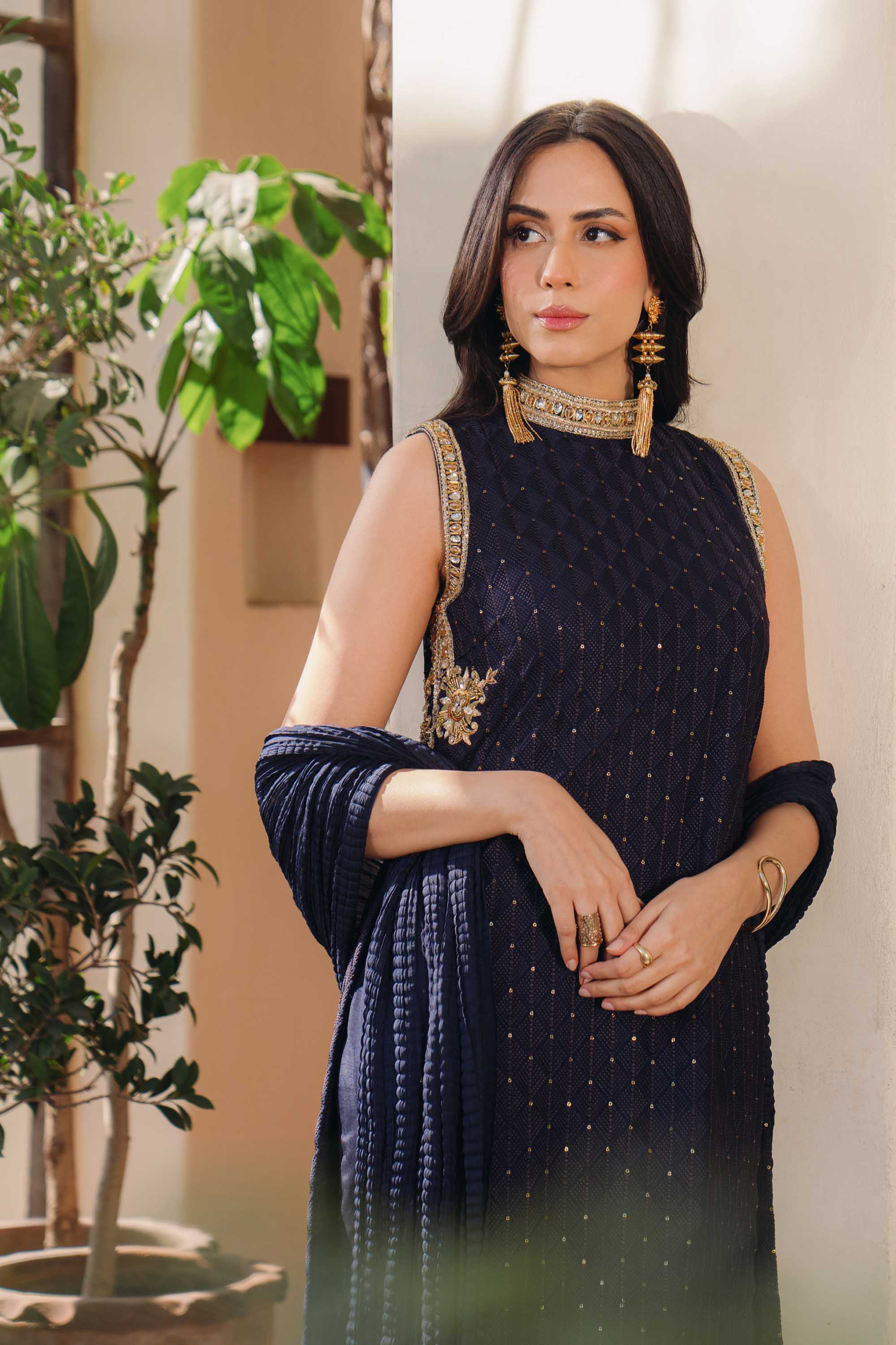 Navy Blue Sequinned Georgette Salwar Kameez (3-Piece) - Image 6