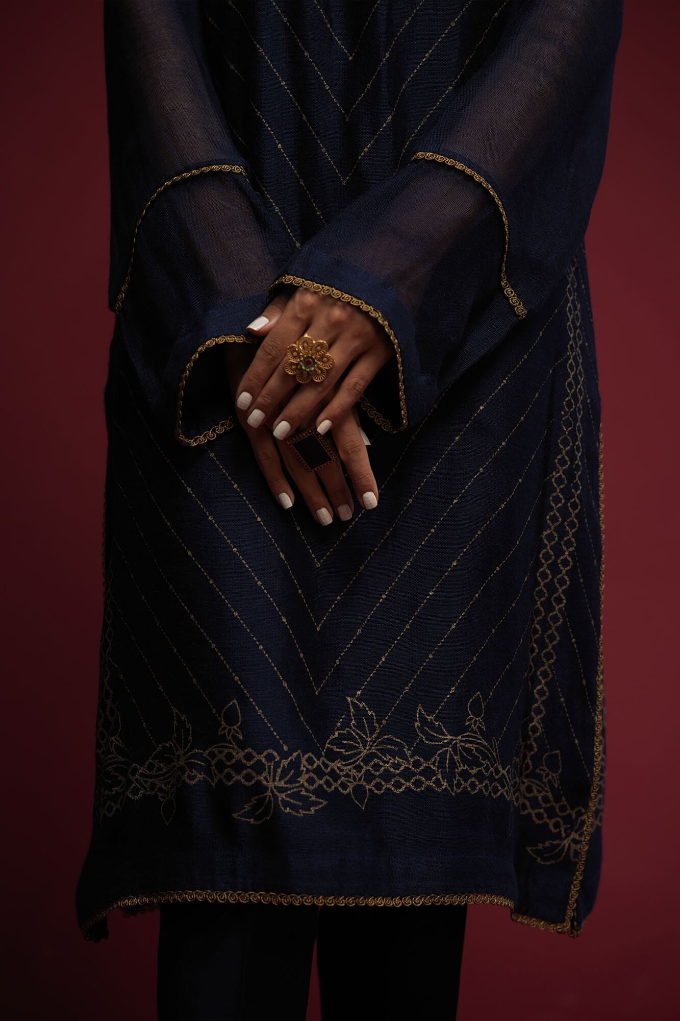 Pakistani Navy Blue Screen-Printed Khaadi Net Salwar Kameez (3-Piece) - Image 6