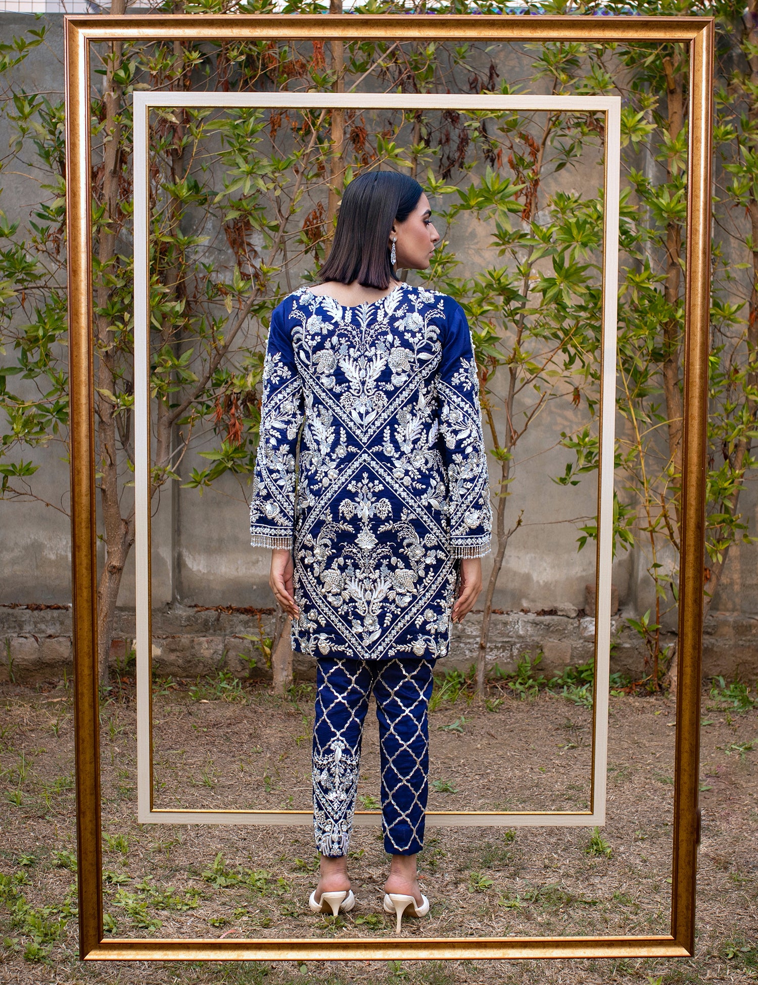 Pakistani Navy Blue 3D Embellished Raw Silk Jacket Set (3-Piece) - Image 4
