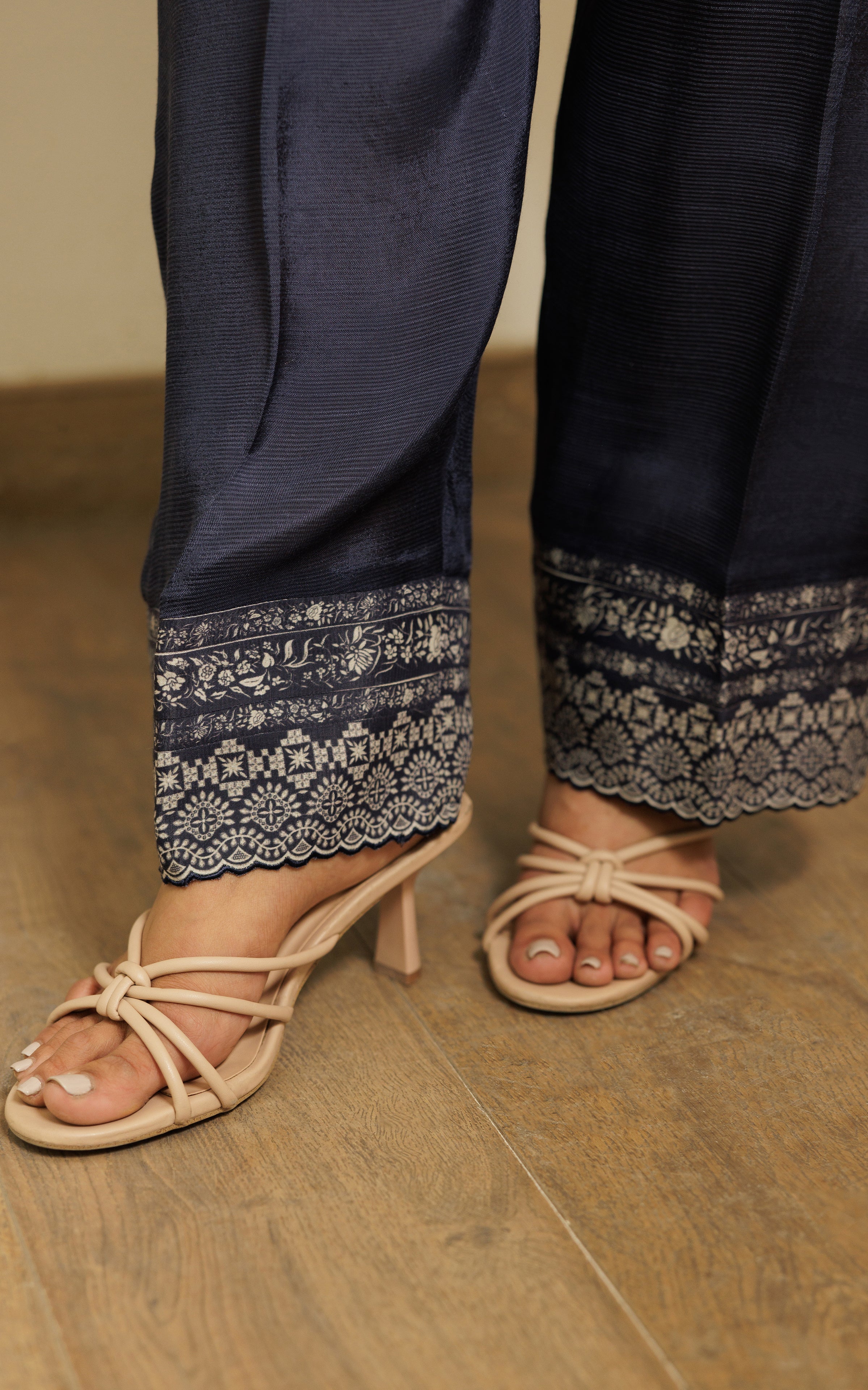 Pakistani Navy Printed Silk Salwar Kameez (2-Piece) - Image 7