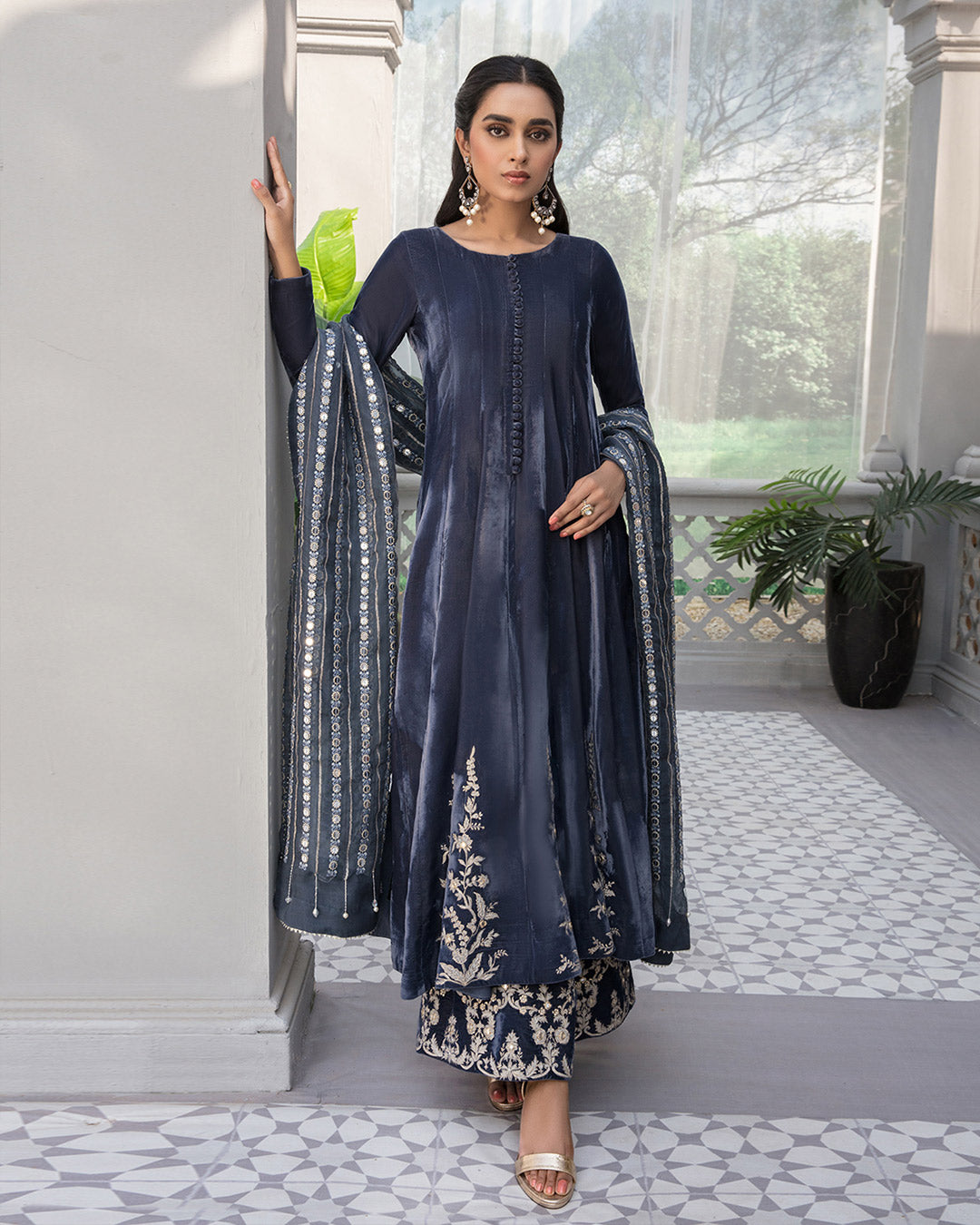 Navy Embroidered Velvet Salwar Kameez (3-Piece) - Image 2