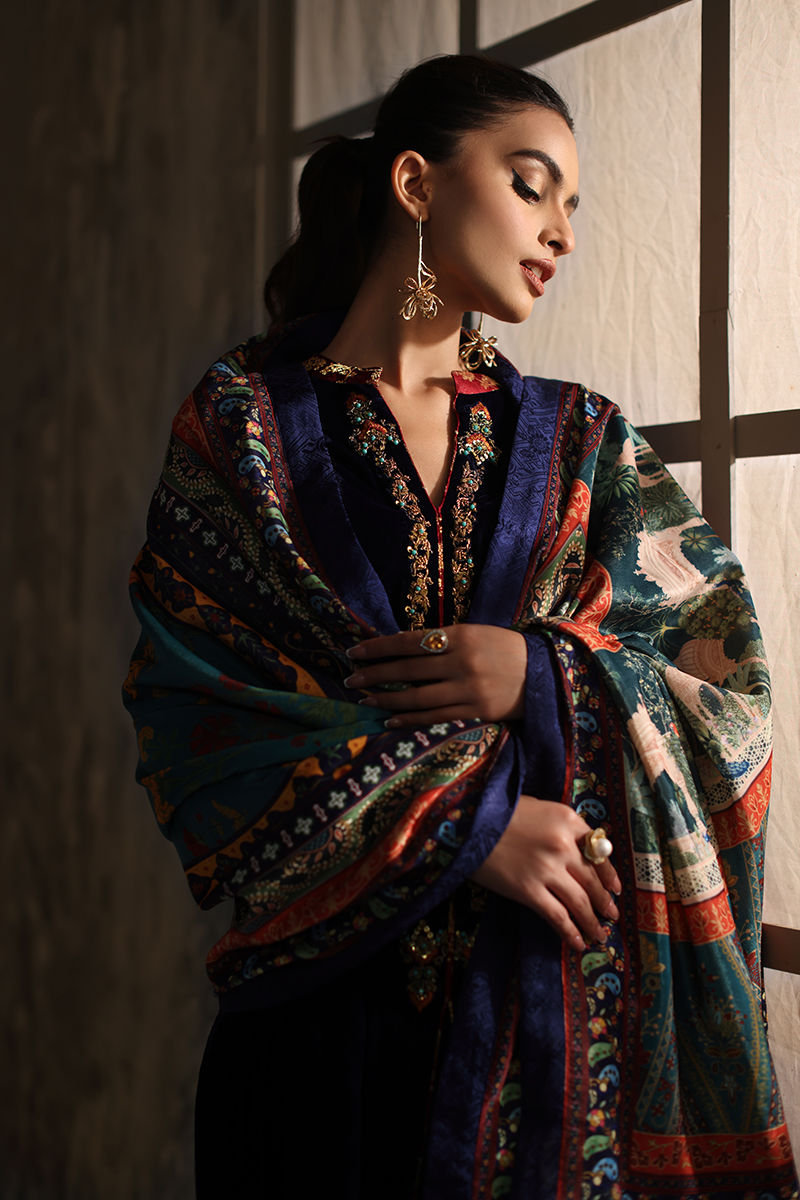 Pakistani Navy Blue Embroidered Velvet Salwar Kameez (3-Piece) - Image 2