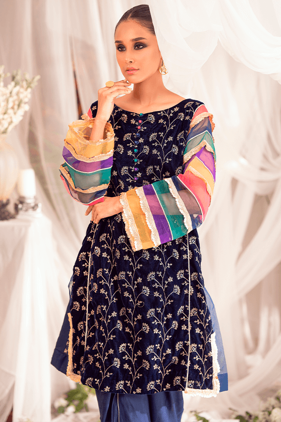 Pakistani Navy Blue Embroidered Velvet Salwar Kameez (2-Piece) - Image 3