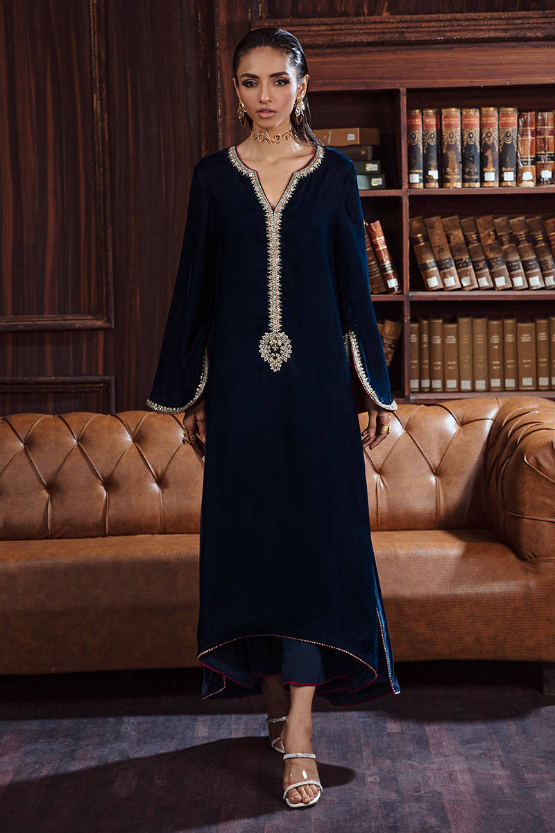 Pakistani Navy Blue Embellished Velvet Salwar Kameez (3-Piece) - Image 1