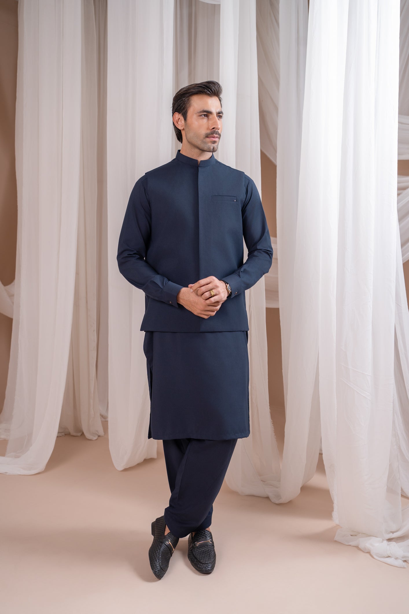 Navy Blue Luxury Blended Waistcoat Kurta (3-Piece) - Image 2