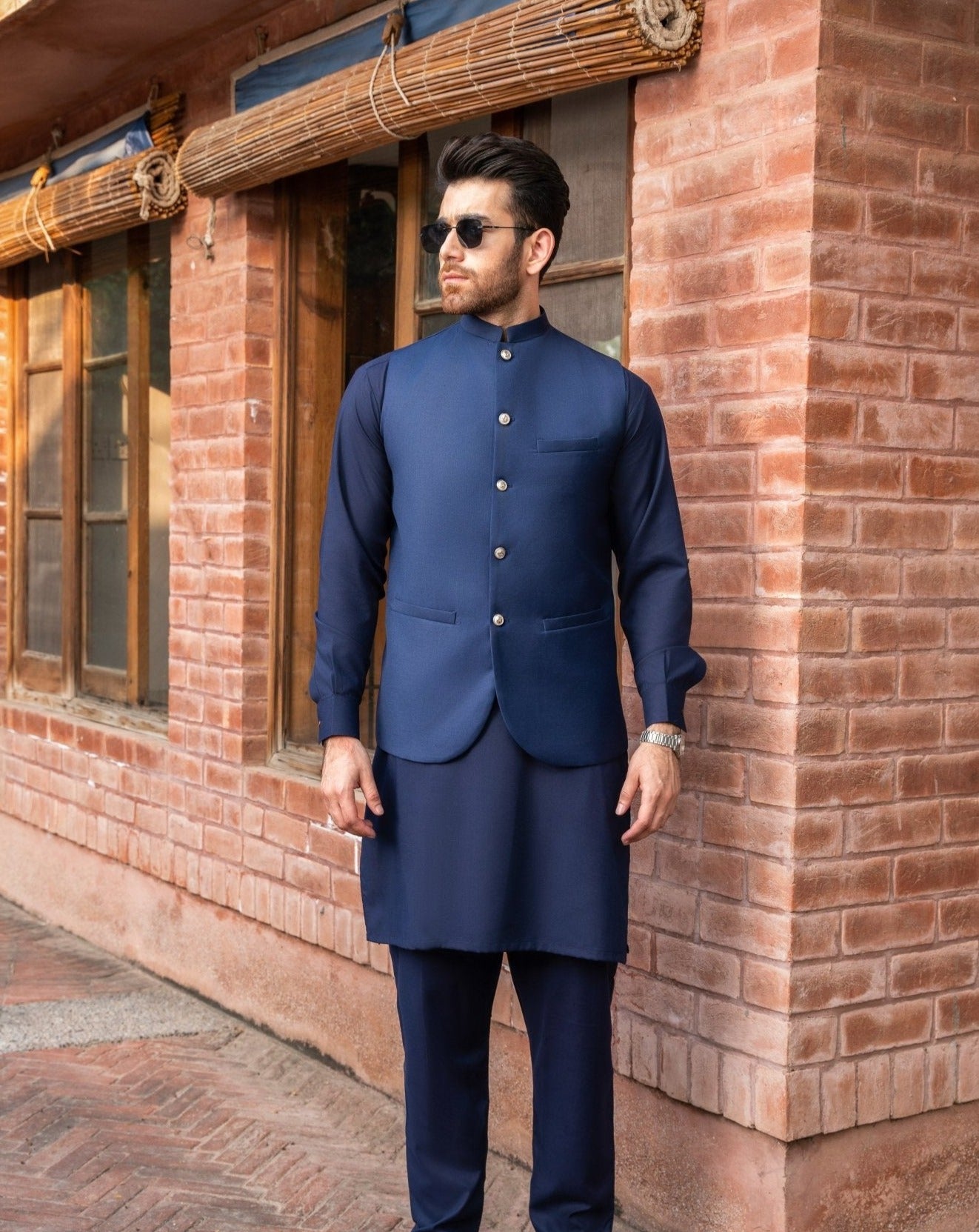 Navy Blue Blended Waistcoat Kurta (3-Piece) - Image 5