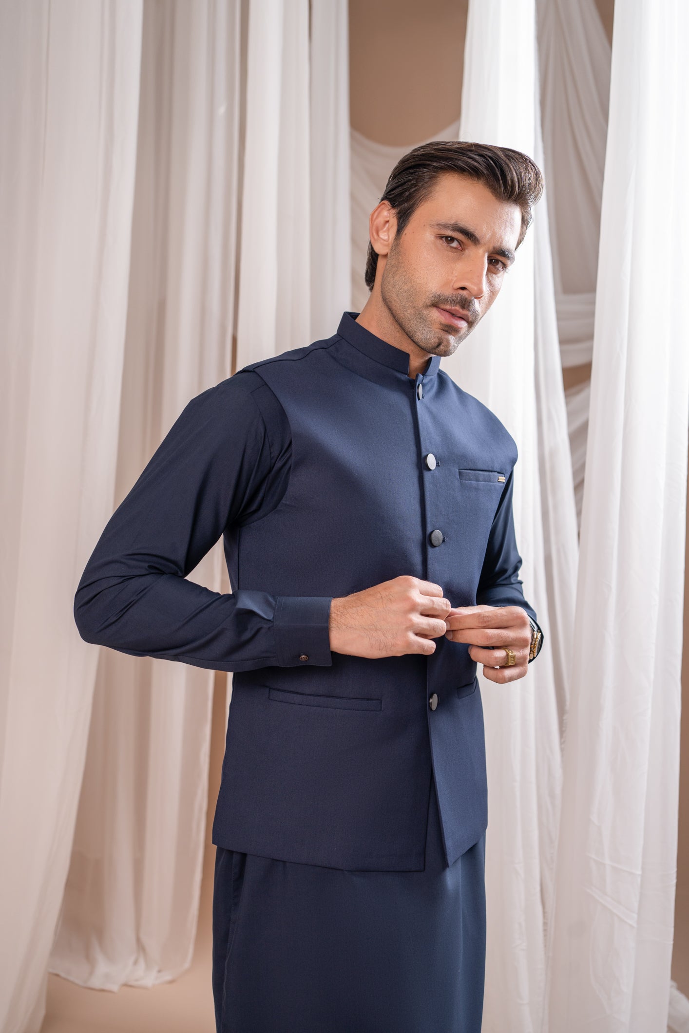 Navy Blue Minimalist Blended Waistcoat Kurta (3-Piece) - Image 3