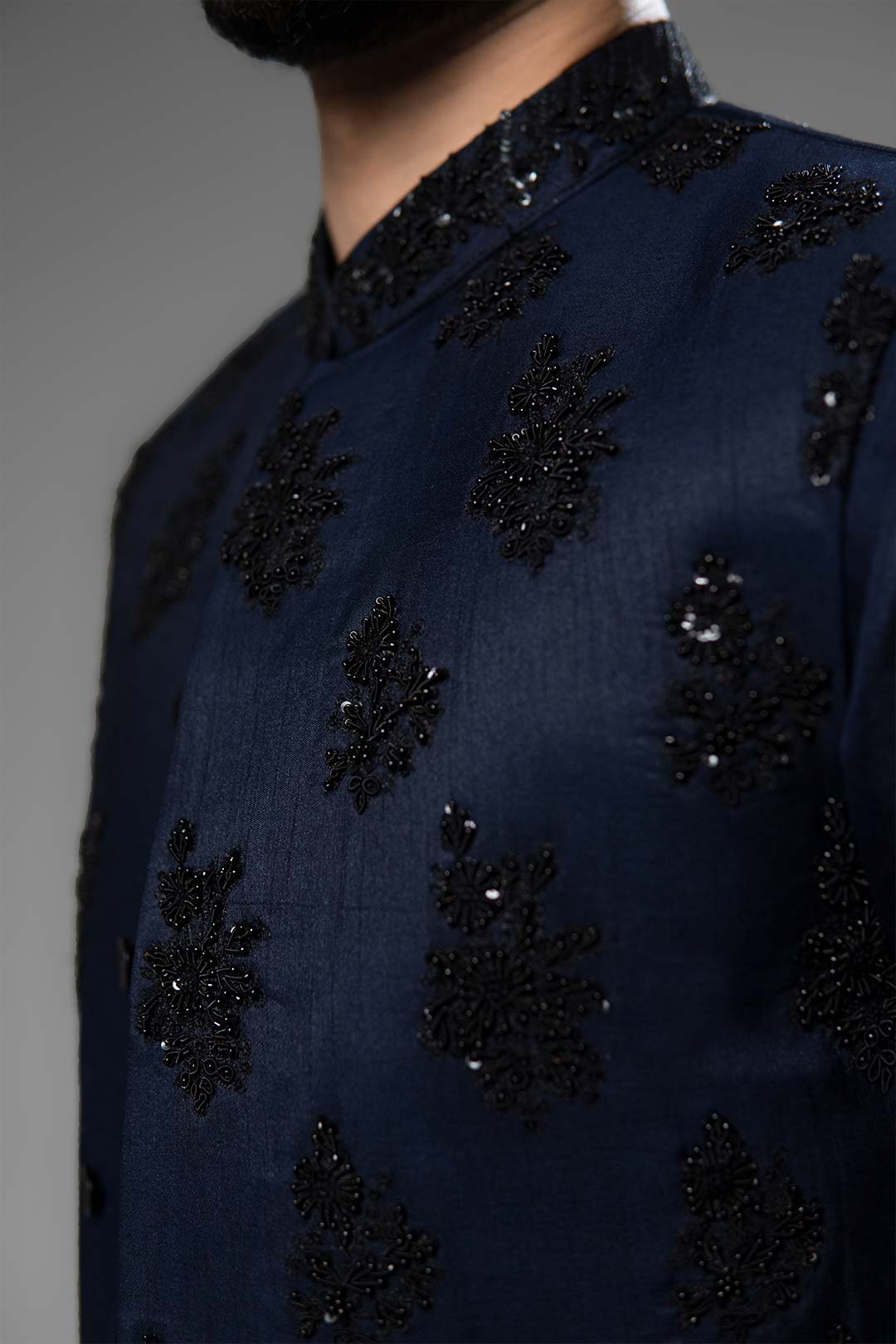 Navy Blue Embellished Silk-Blend Waistcoat Kurta (3-Piece) - Image 7