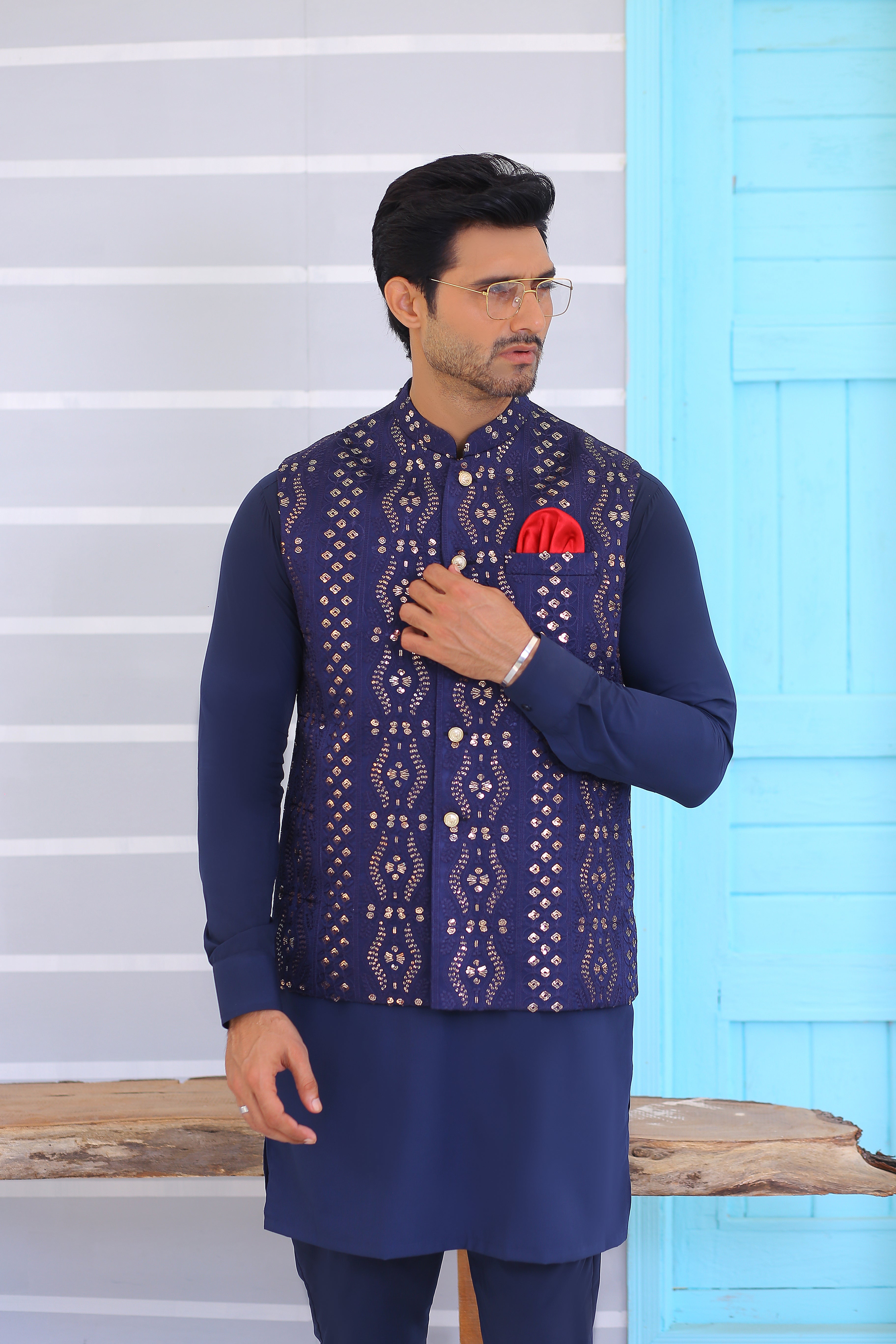 Navy Blue Embroidered Silk-Blend Waistcoat Kurta (3-Piece) - Image 4
