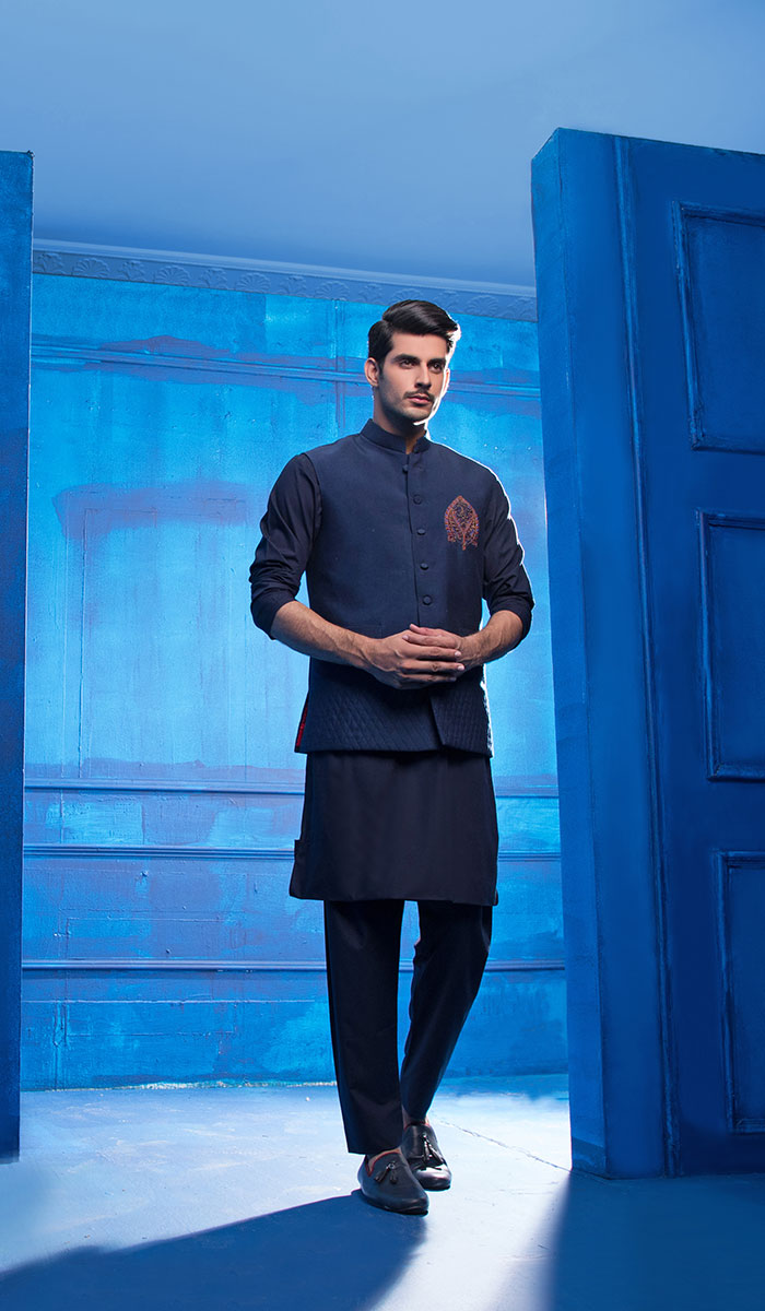 Midnight Blue Embroidered Waistcoat Kurta Set (3-Piece) - Image 2