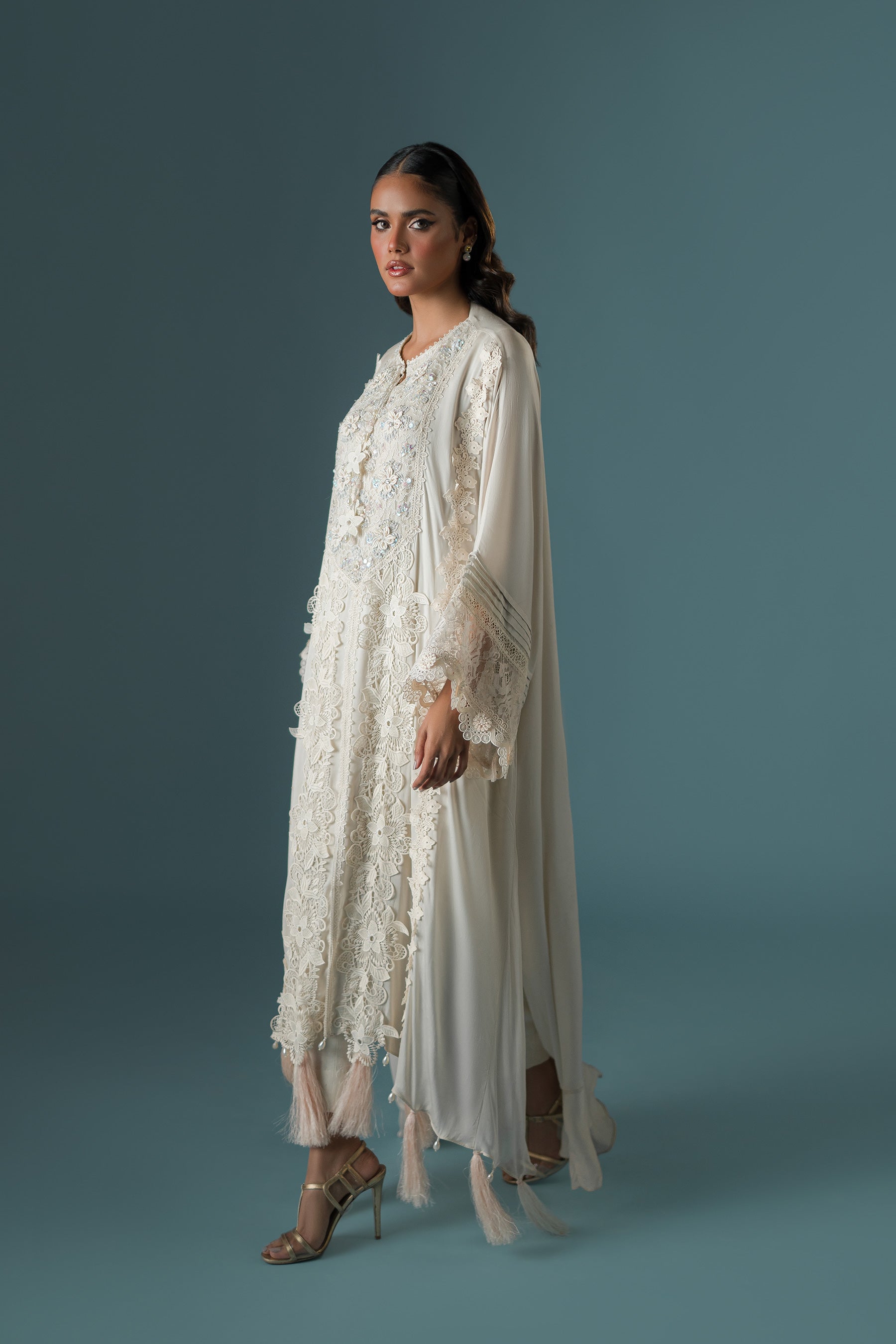 Nude Stone Lace Embellished Crepe Silk Kaftan (3-Piece) - Image 5