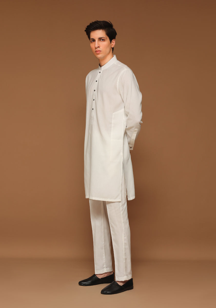 Cloud Dancer Tonal Stitched Ayuthia Blend Kurta Pajama (2-Piece) - Image 3