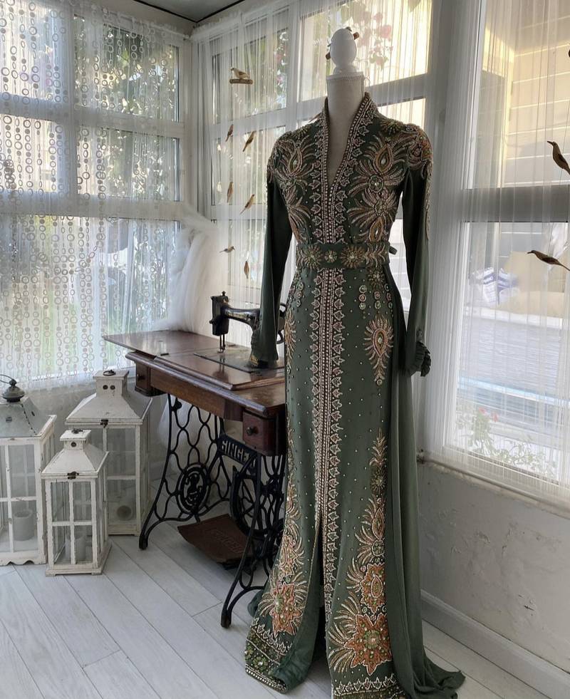 Pakistani Olive Green Zari Embroidered Georgette Kaftan (1-Pc) - Image 1