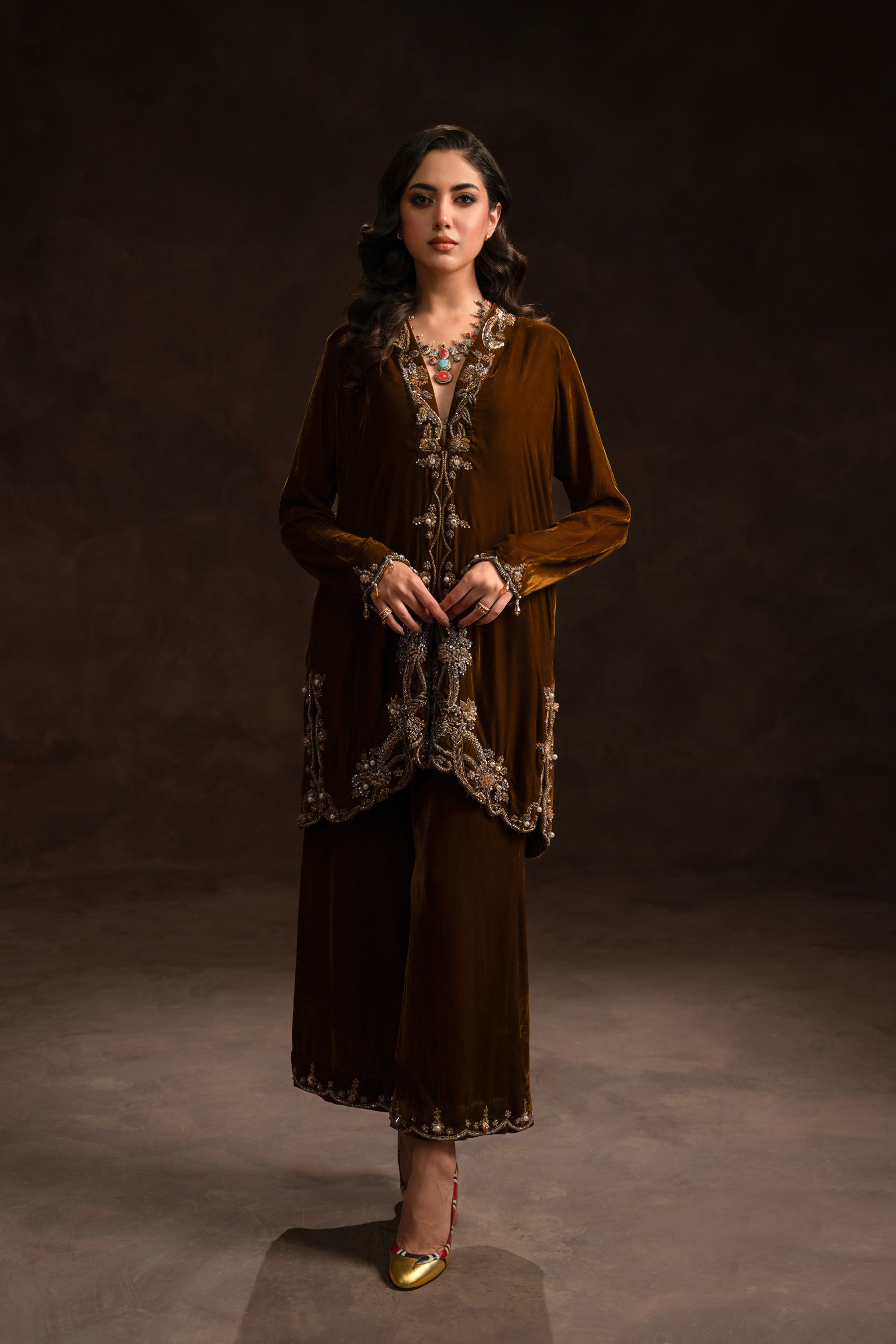 Pakistani Olive Brown Zardozi Velvet Salwar Kameez (2-Piece) - Image 2